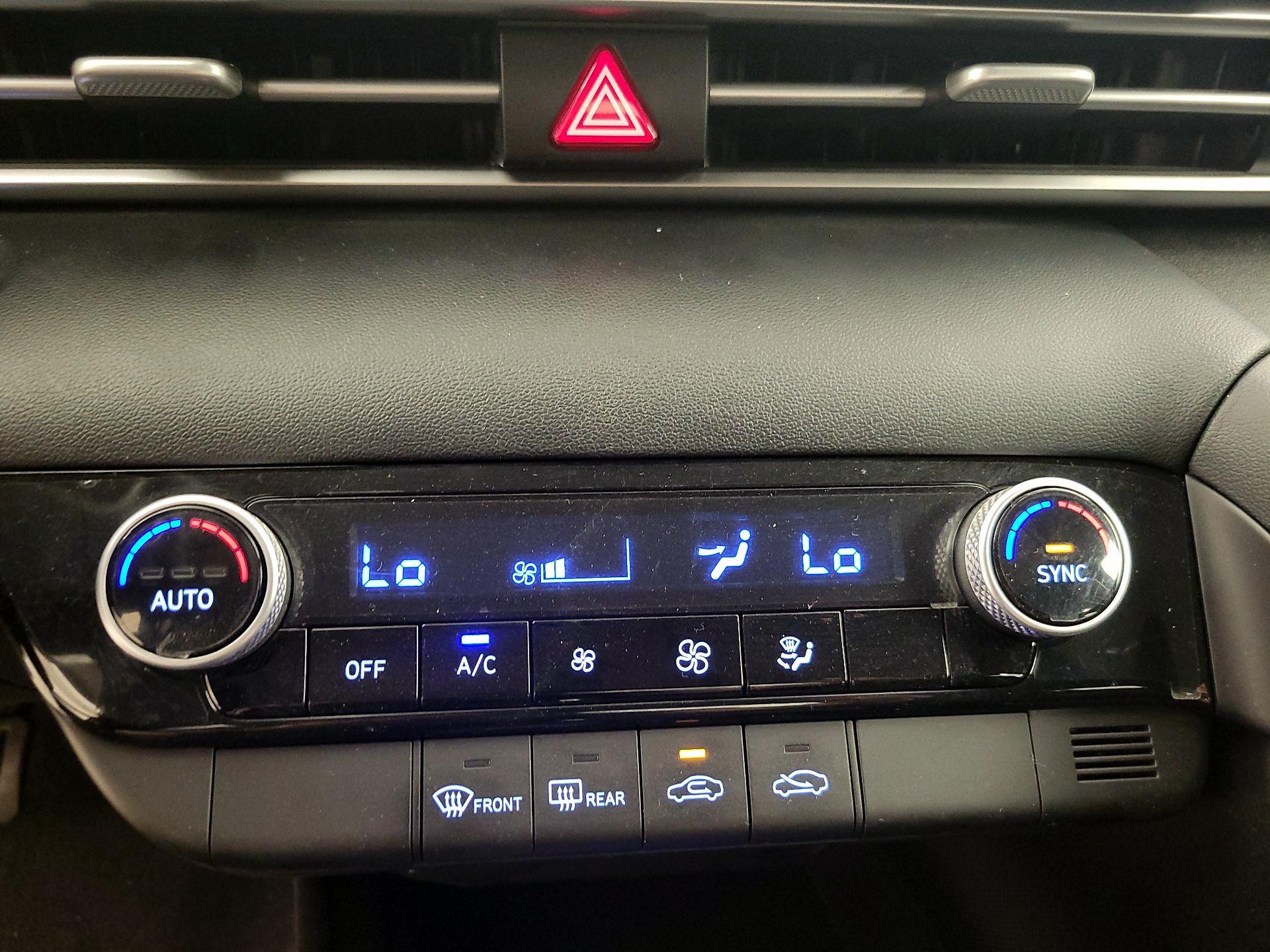 Thumbnail: 2023 Hyundai Elantra - 16