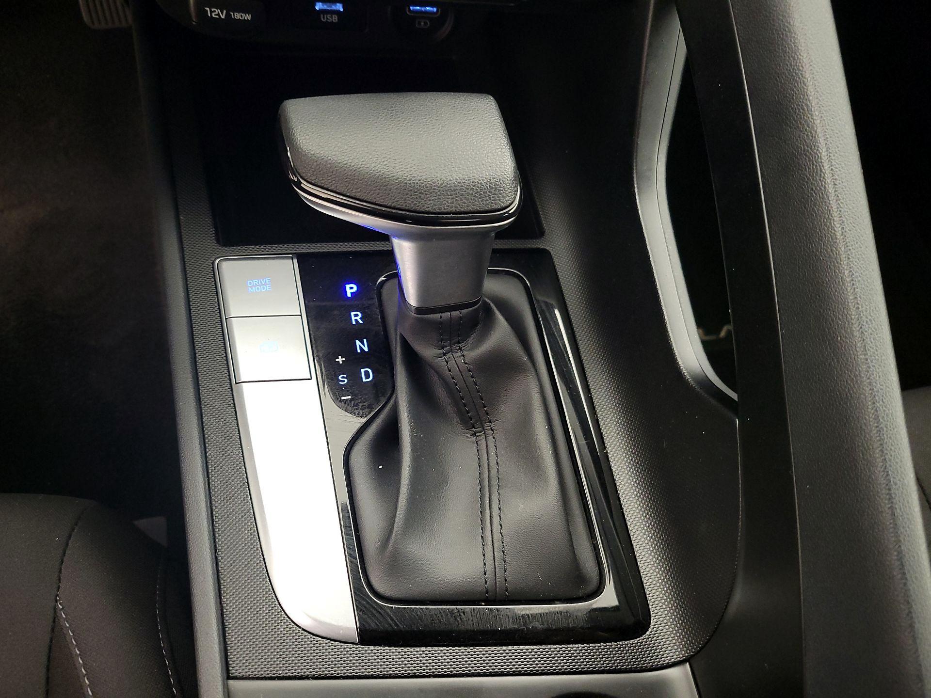 Thumbnail: 2023 Hyundai Elantra - 17