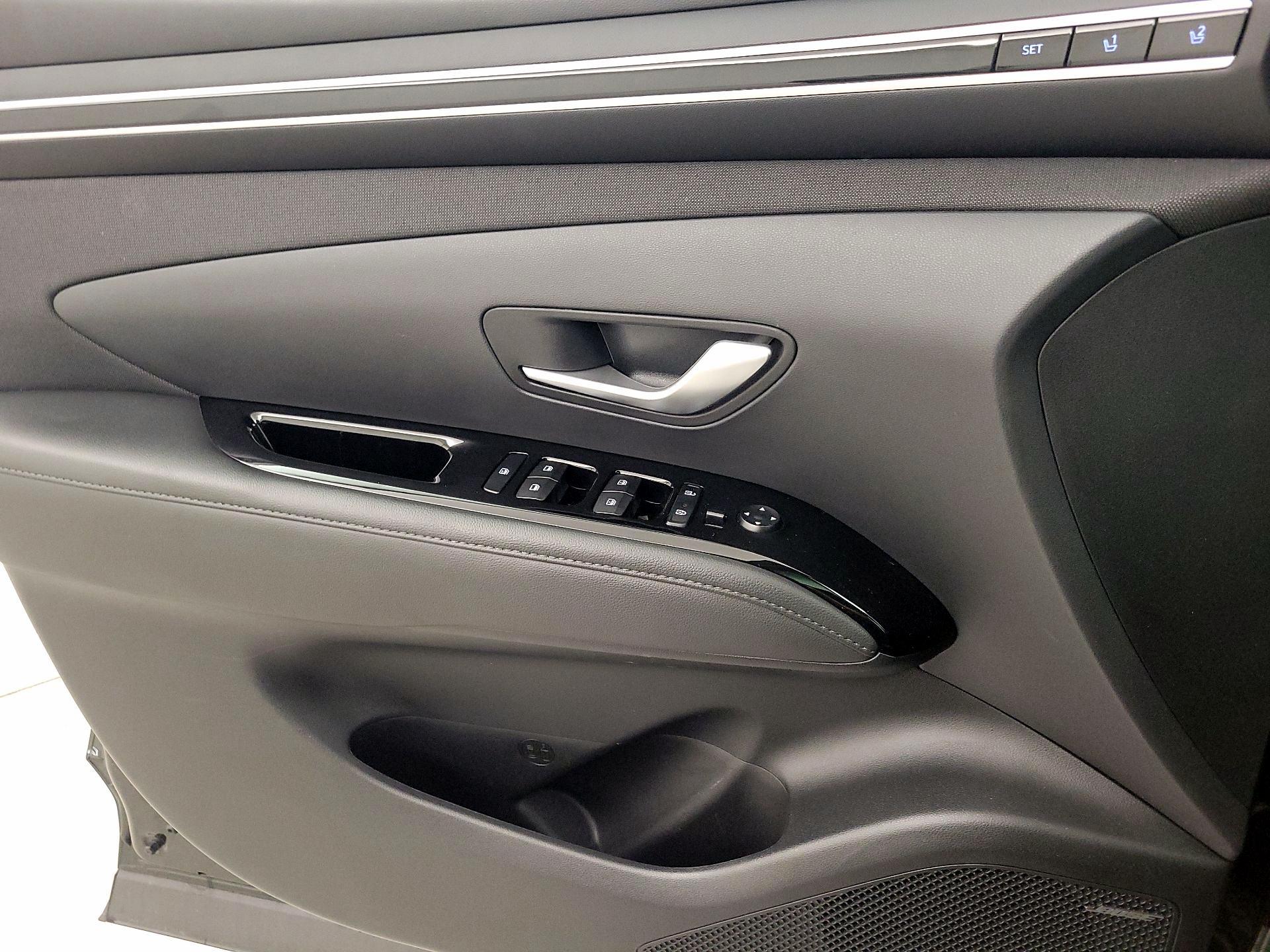 Thumbnail: 2022 Hyundai Tucson - 12