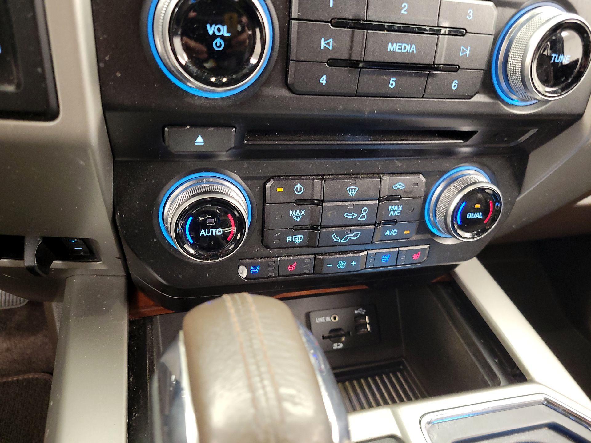 Thumbnail: 2015 Ford F-150 - 17