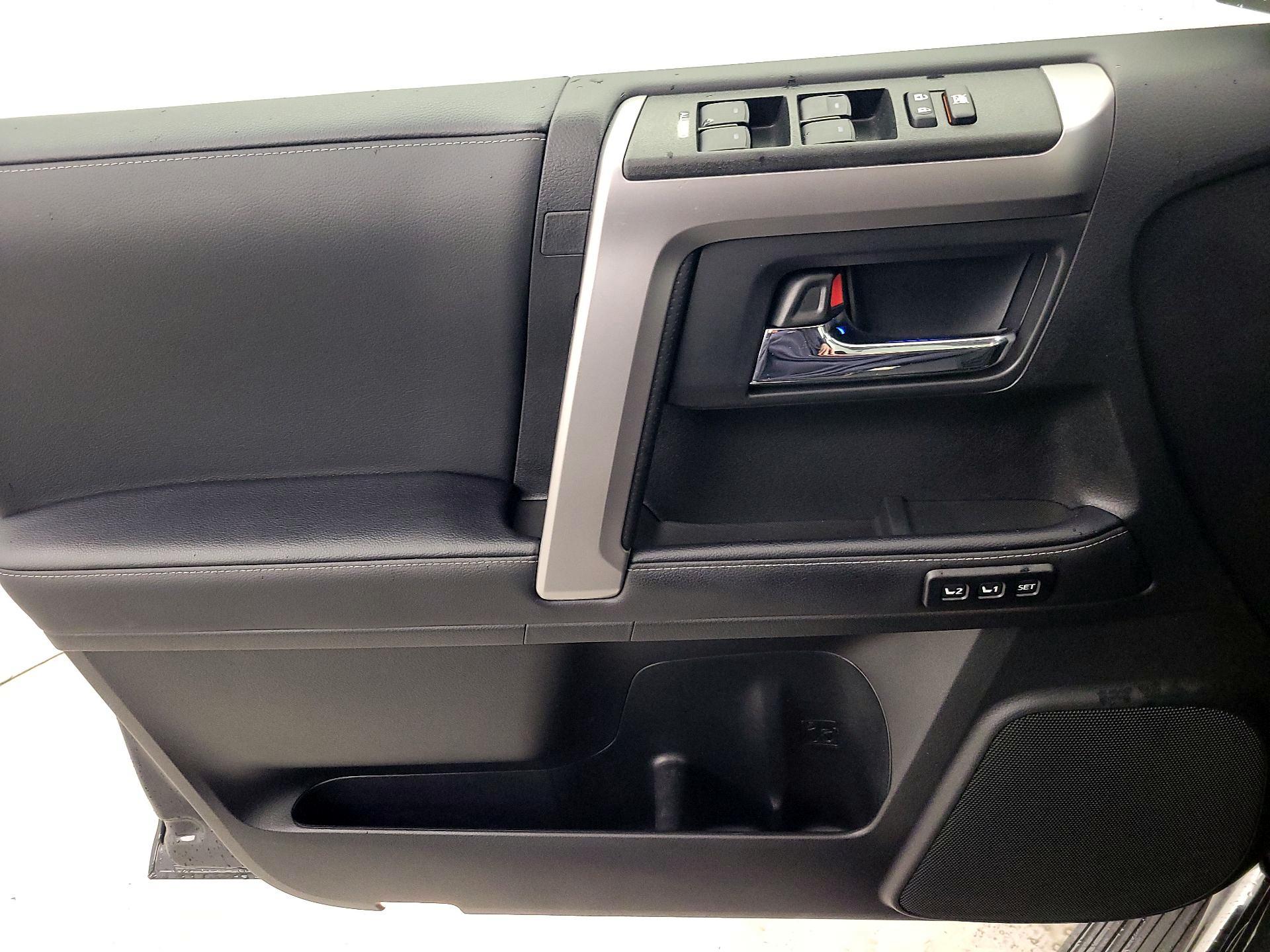 Thumbnail: 2024 Toyota 4Runner - 12