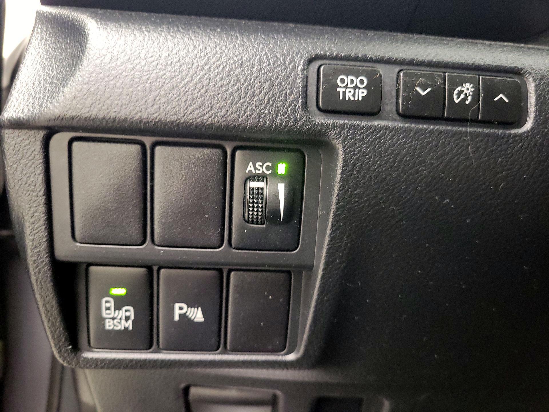 Thumbnail: 2017 Lexus RC - 13