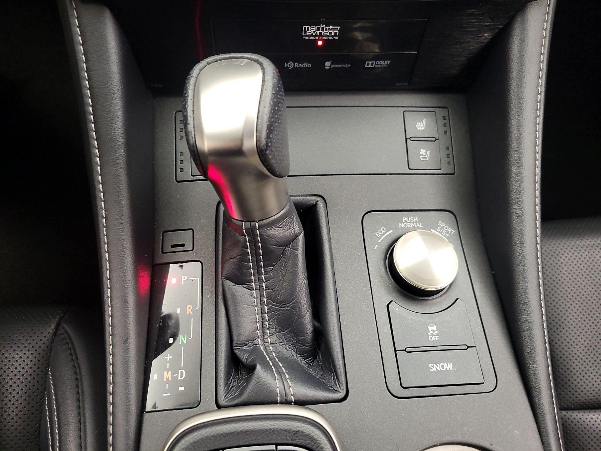 Thumbnail: 2017 Lexus RC - 17