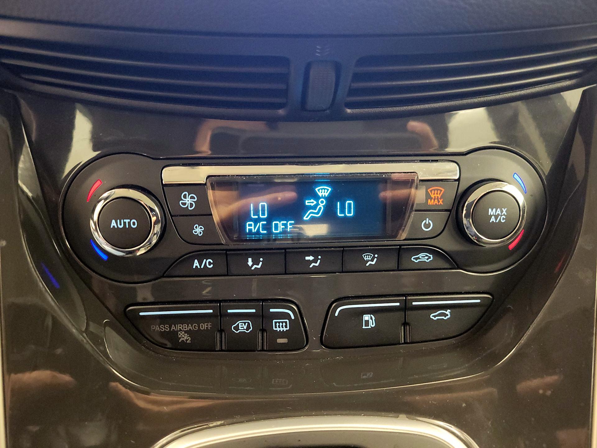 Thumbnail: 2016 Ford C-Max - 17