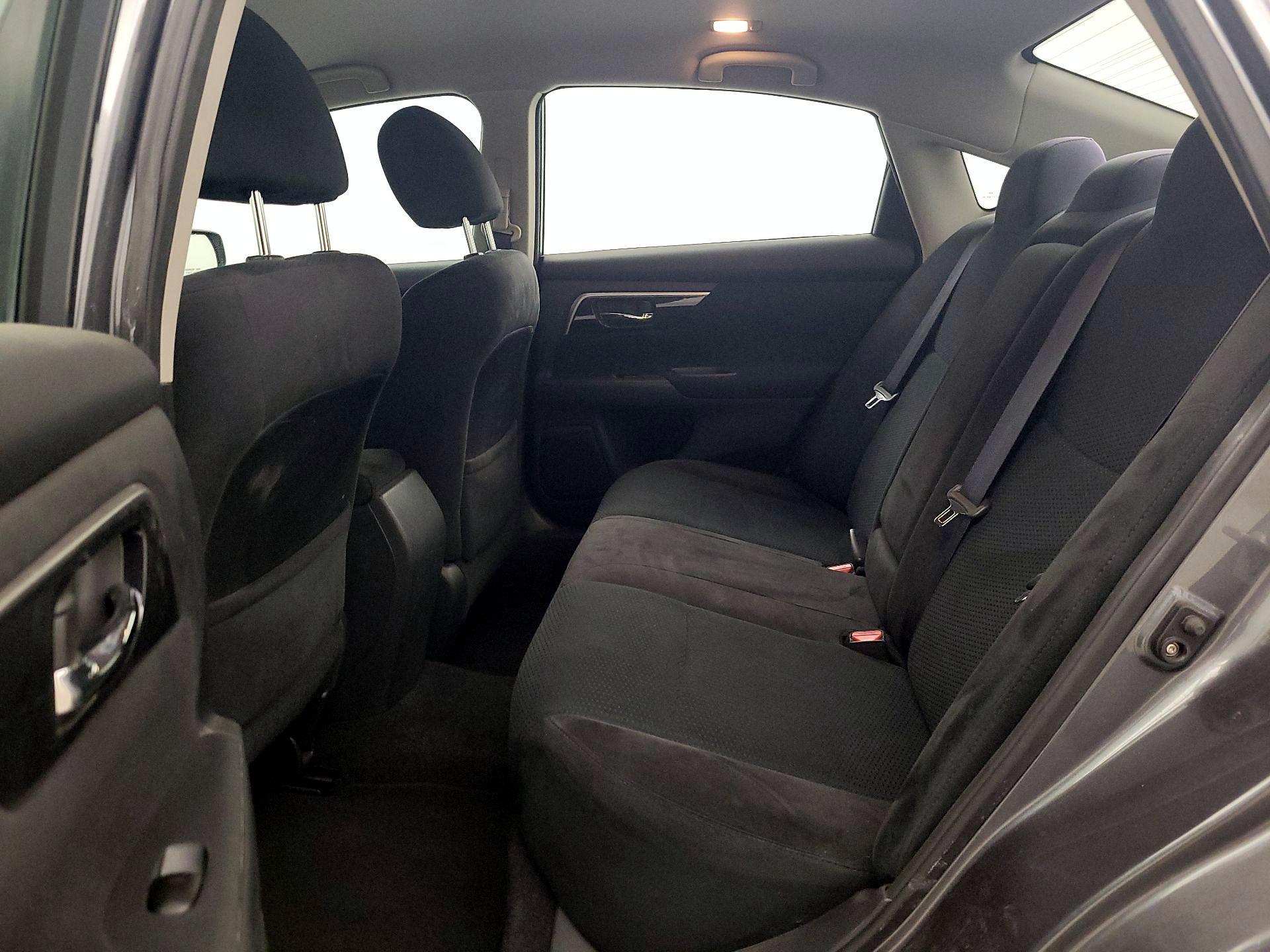 Thumbnail: 2014 Nissan Altima - 18