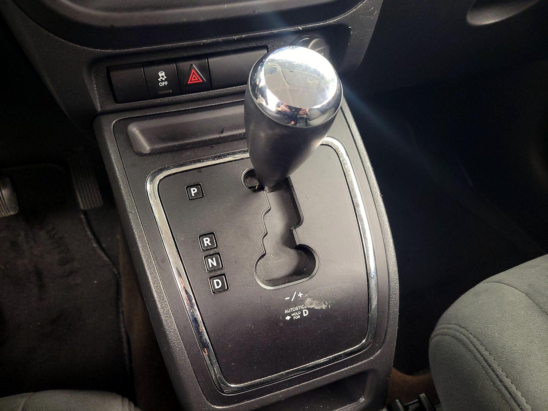 Thumbnail: 2015 Jeep Patriot - 15