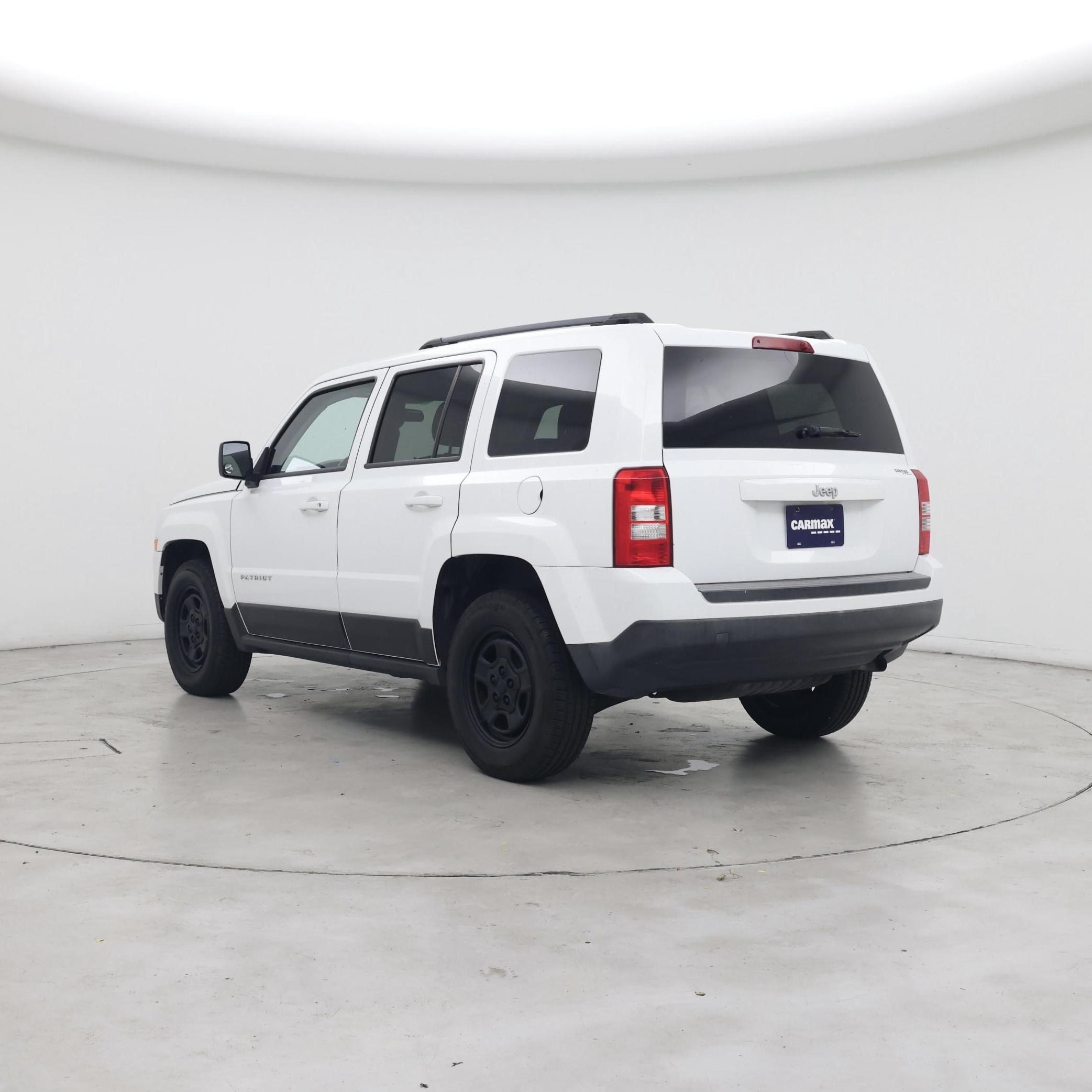 Thumbnail: 2015 Jeep Patriot - 2