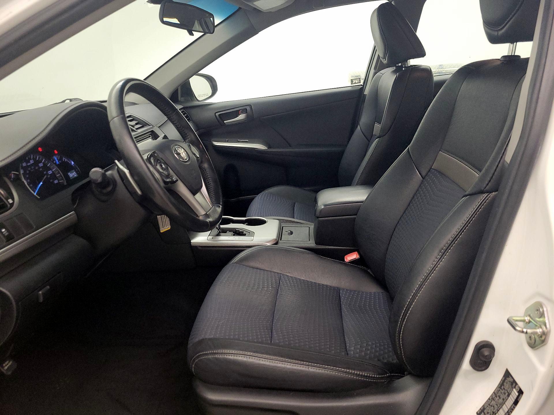 Thumbnail: 2014 Toyota Camry - 11