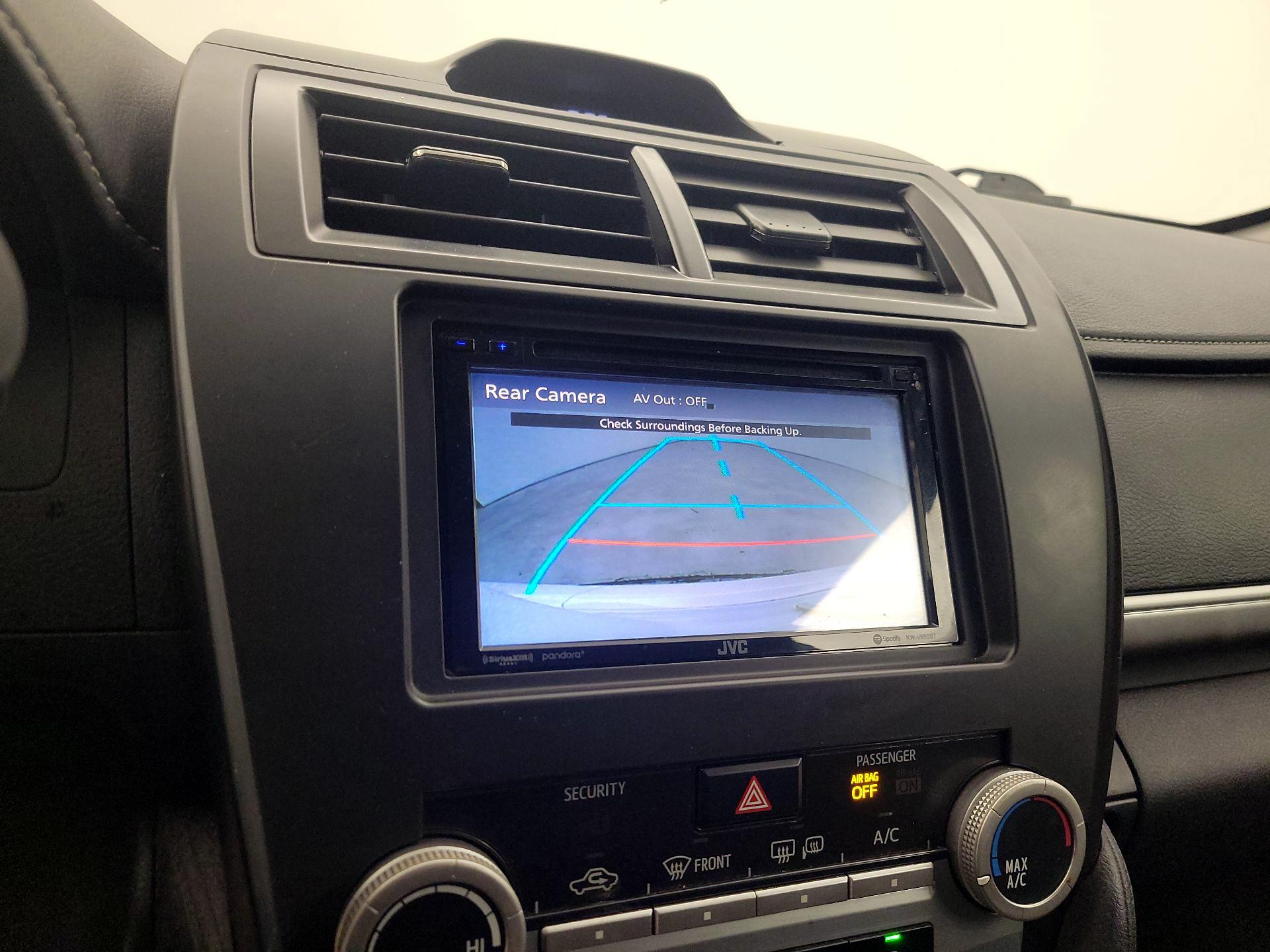 Thumbnail: 2014 Toyota Camry - 14