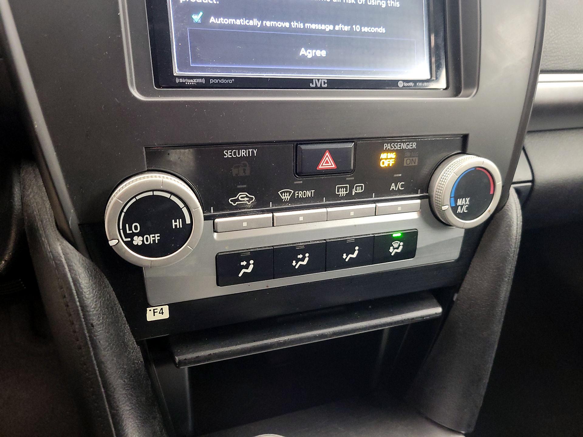 Thumbnail: 2014 Toyota Camry - 16