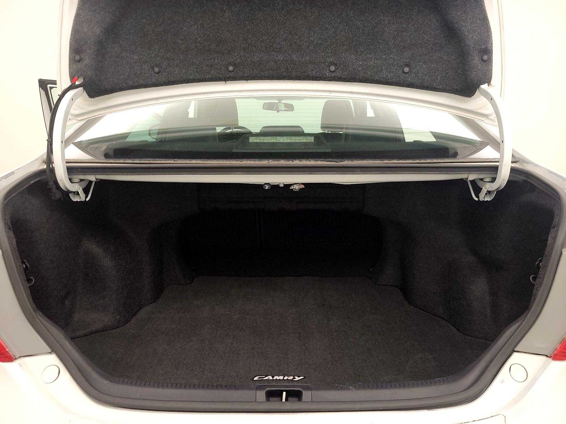 Thumbnail: 2014 Toyota Camry - 20