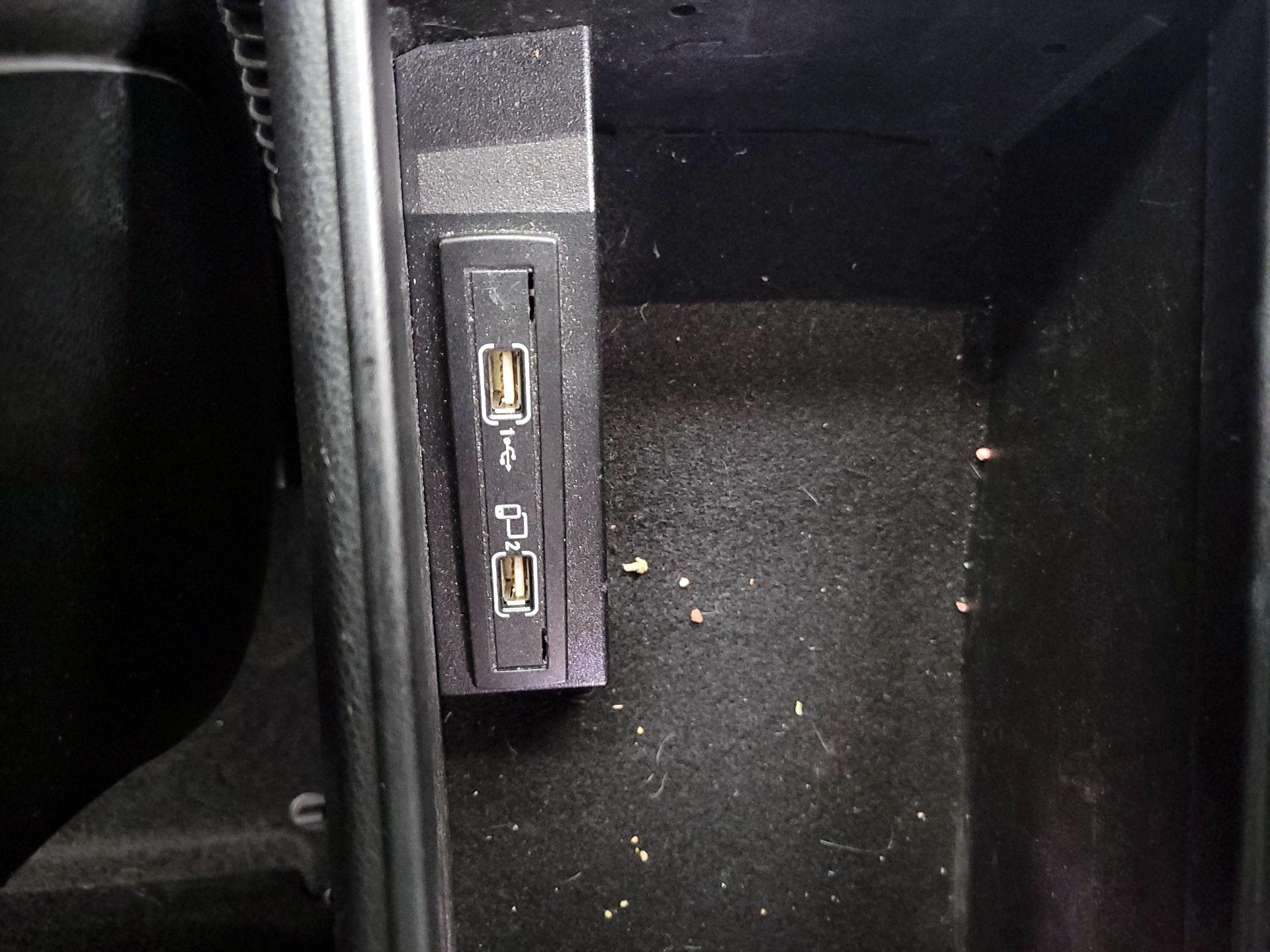 Thumbnail: 2017 Mercedes-Benz SLC - 18