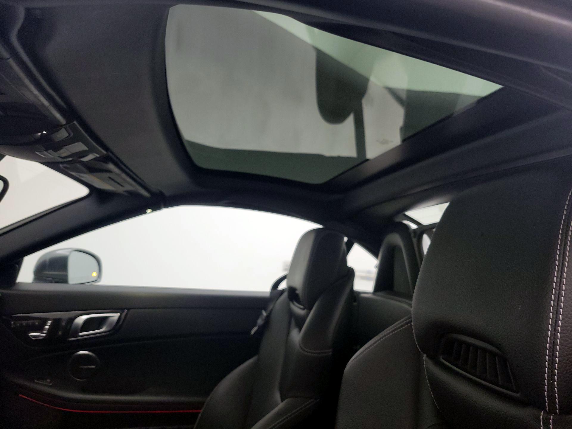 Thumbnail: 2017 Mercedes-Benz SLC - 19