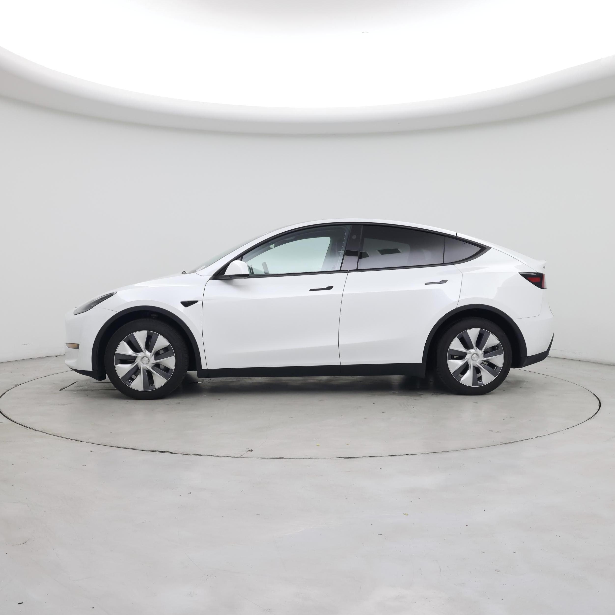 Thumbnail: 2024 Tesla Model Y - 3