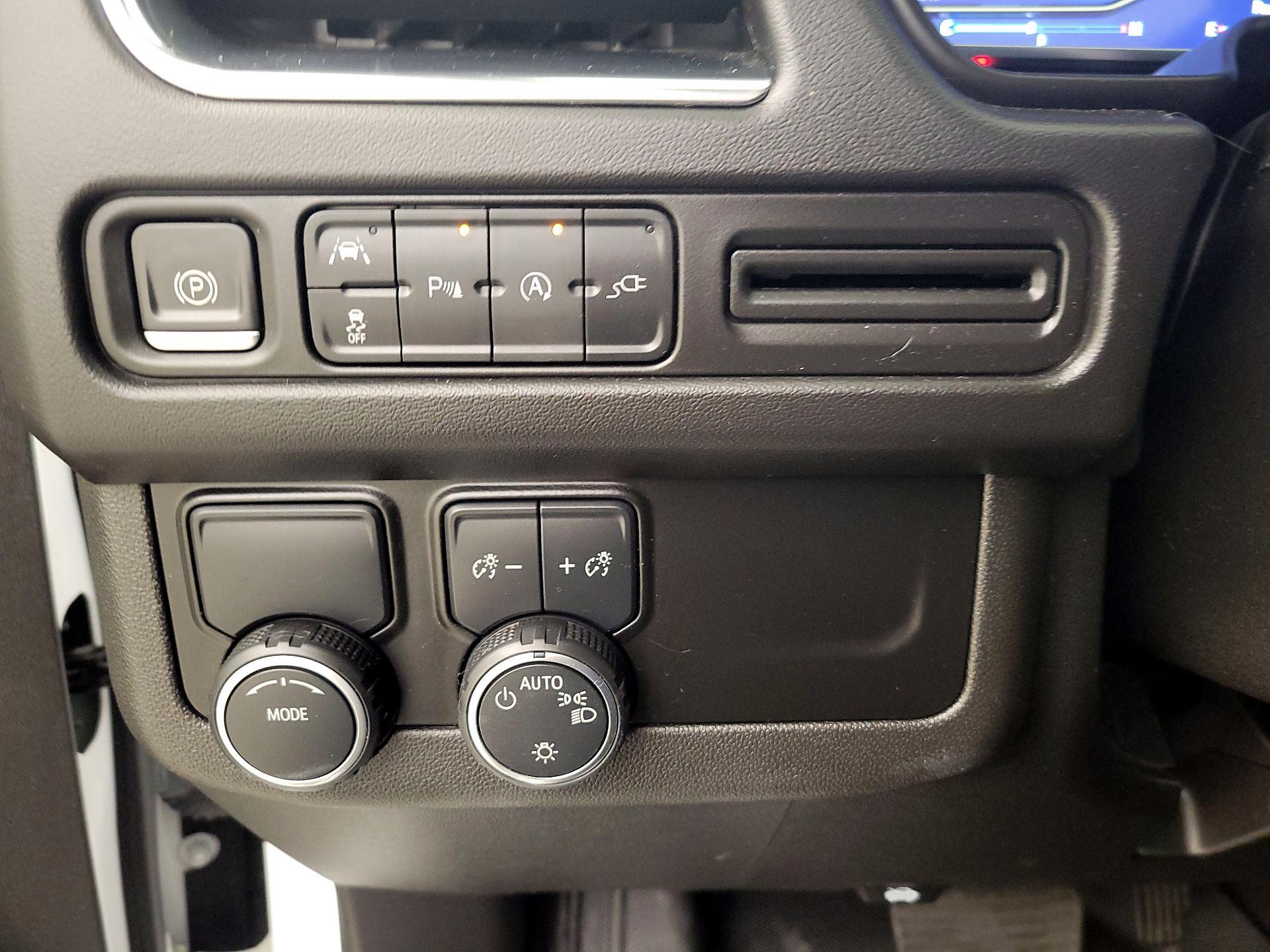 Thumbnail: 2022 Chevrolet Tahoe - 13