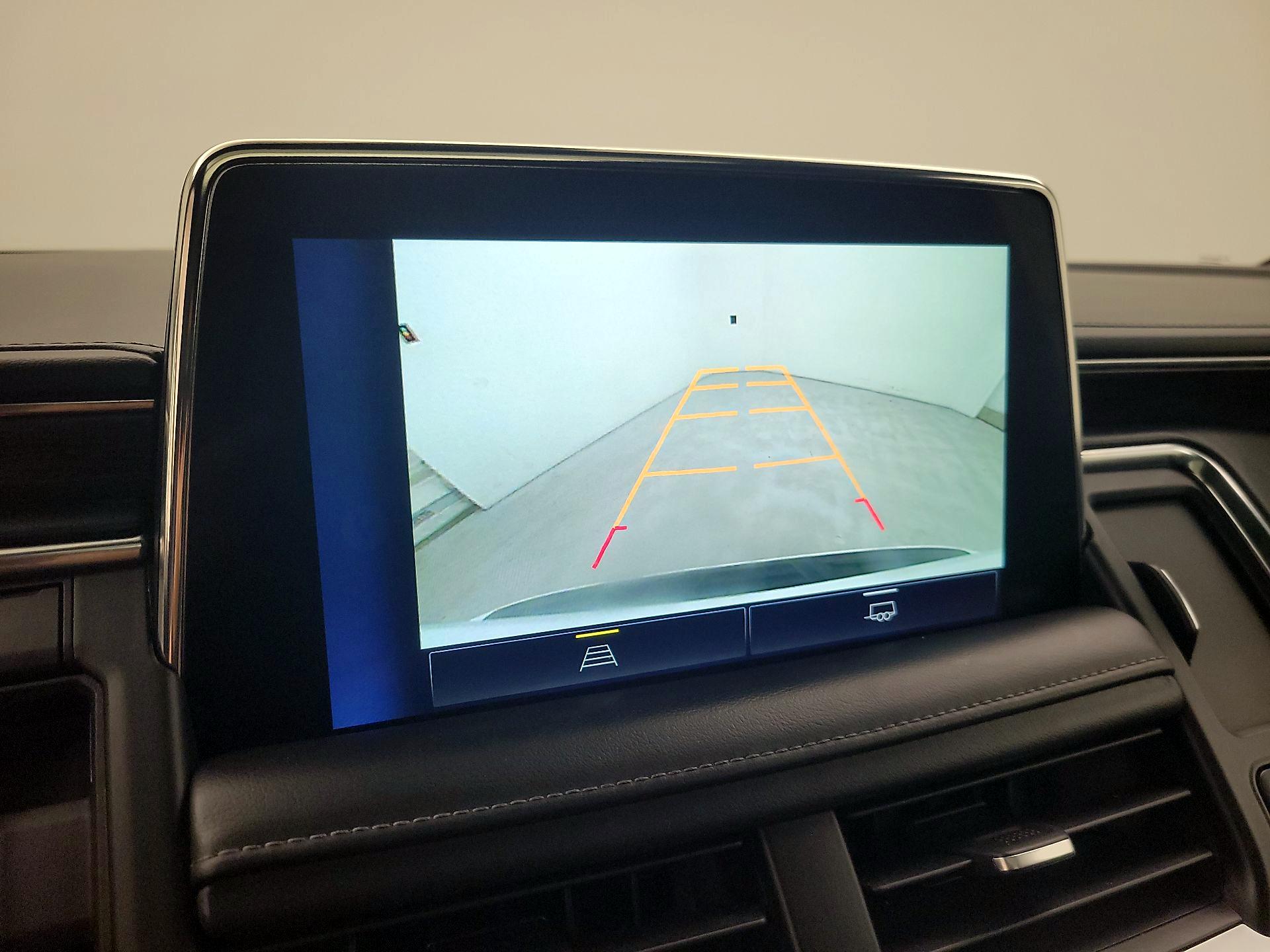 Thumbnail: 2022 Chevrolet Tahoe - 14