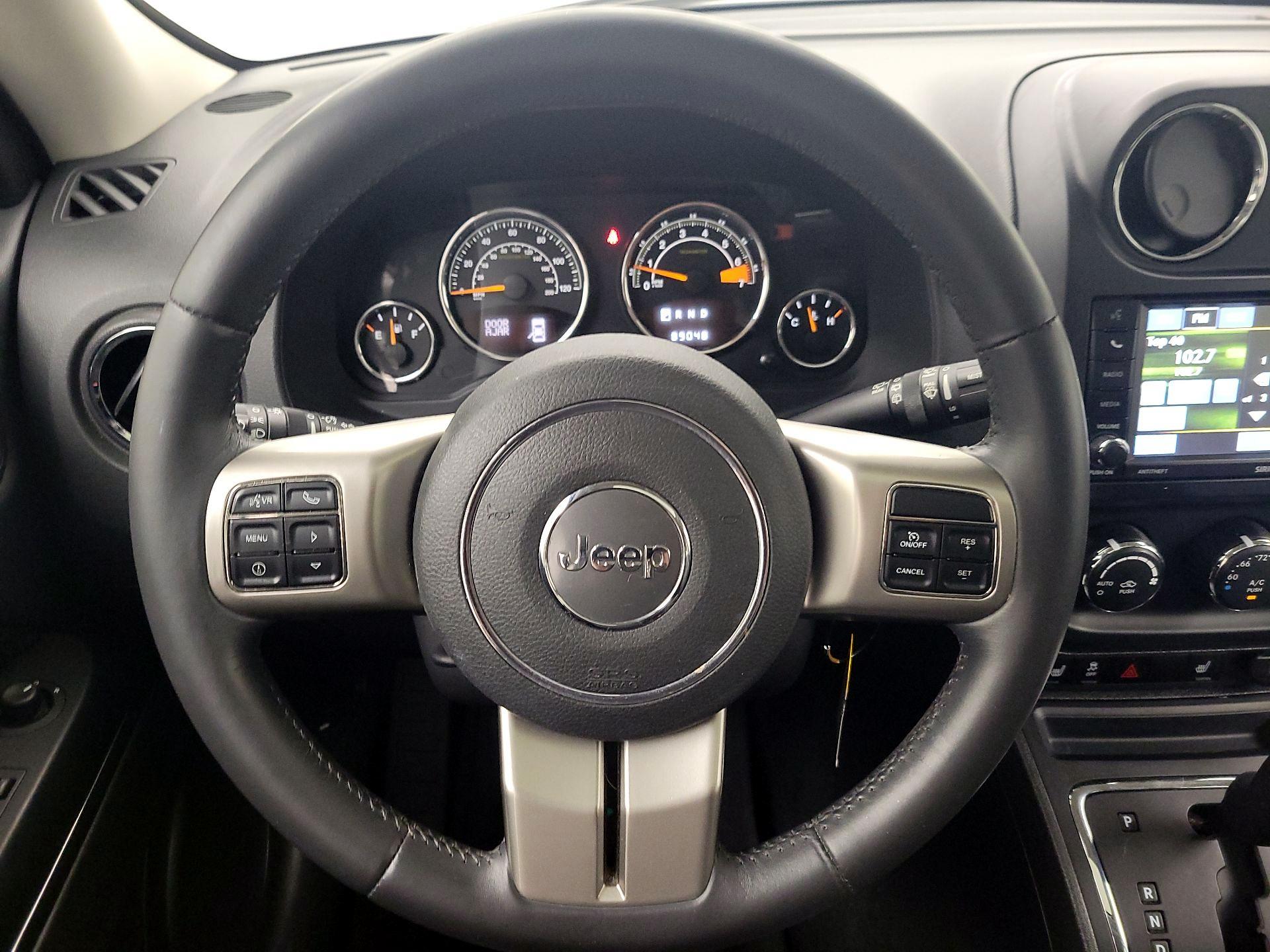 Thumbnail: 2014 Jeep Patriot - 10