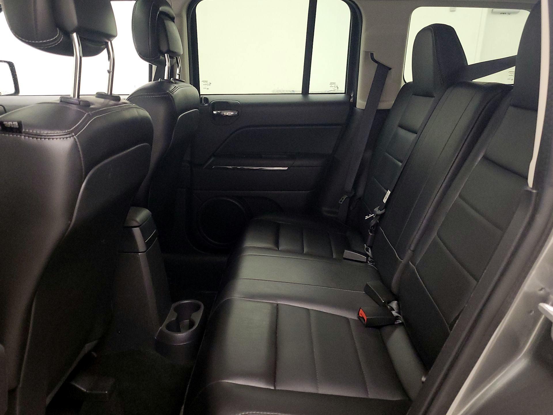 Thumbnail: 2014 Jeep Patriot - 16