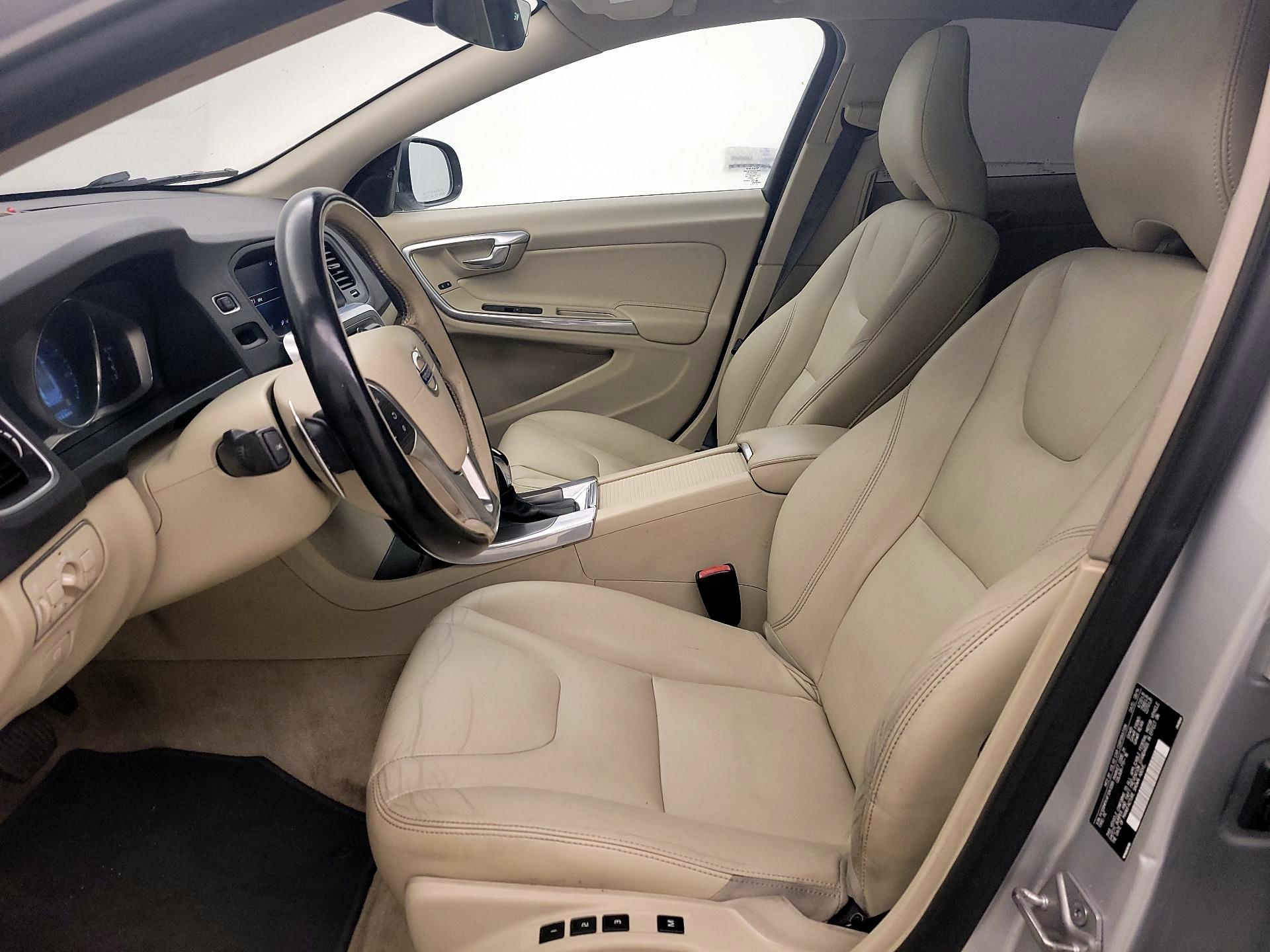 Thumbnail: 2015 Volvo S60 - 11