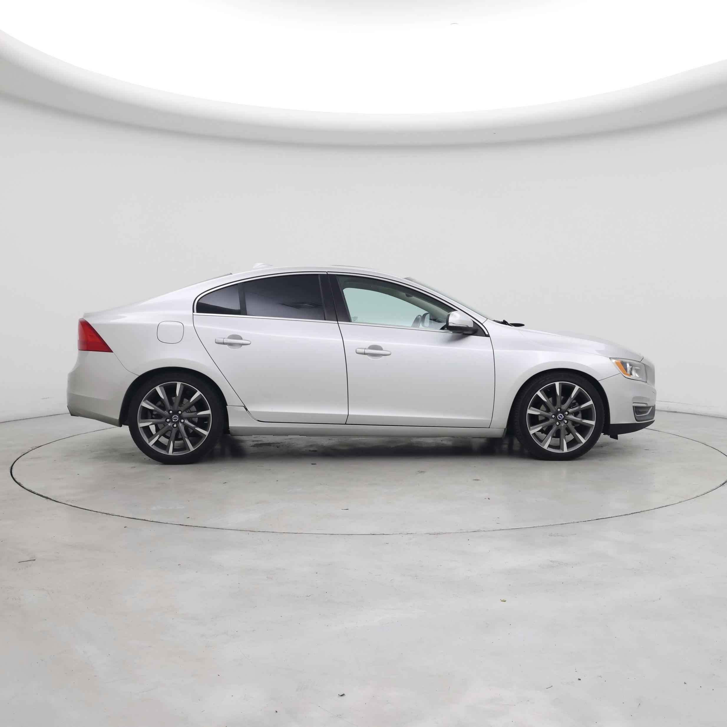 Thumbnail: 2015 Volvo S60 - 7