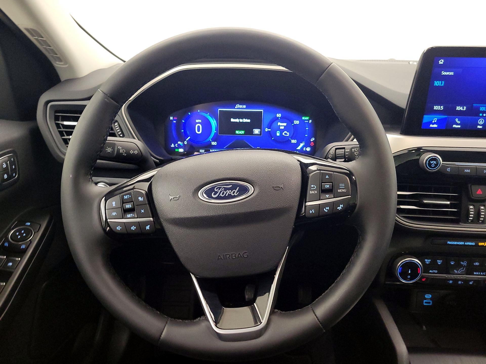 Thumbnail: 2022 Ford Escape - 10