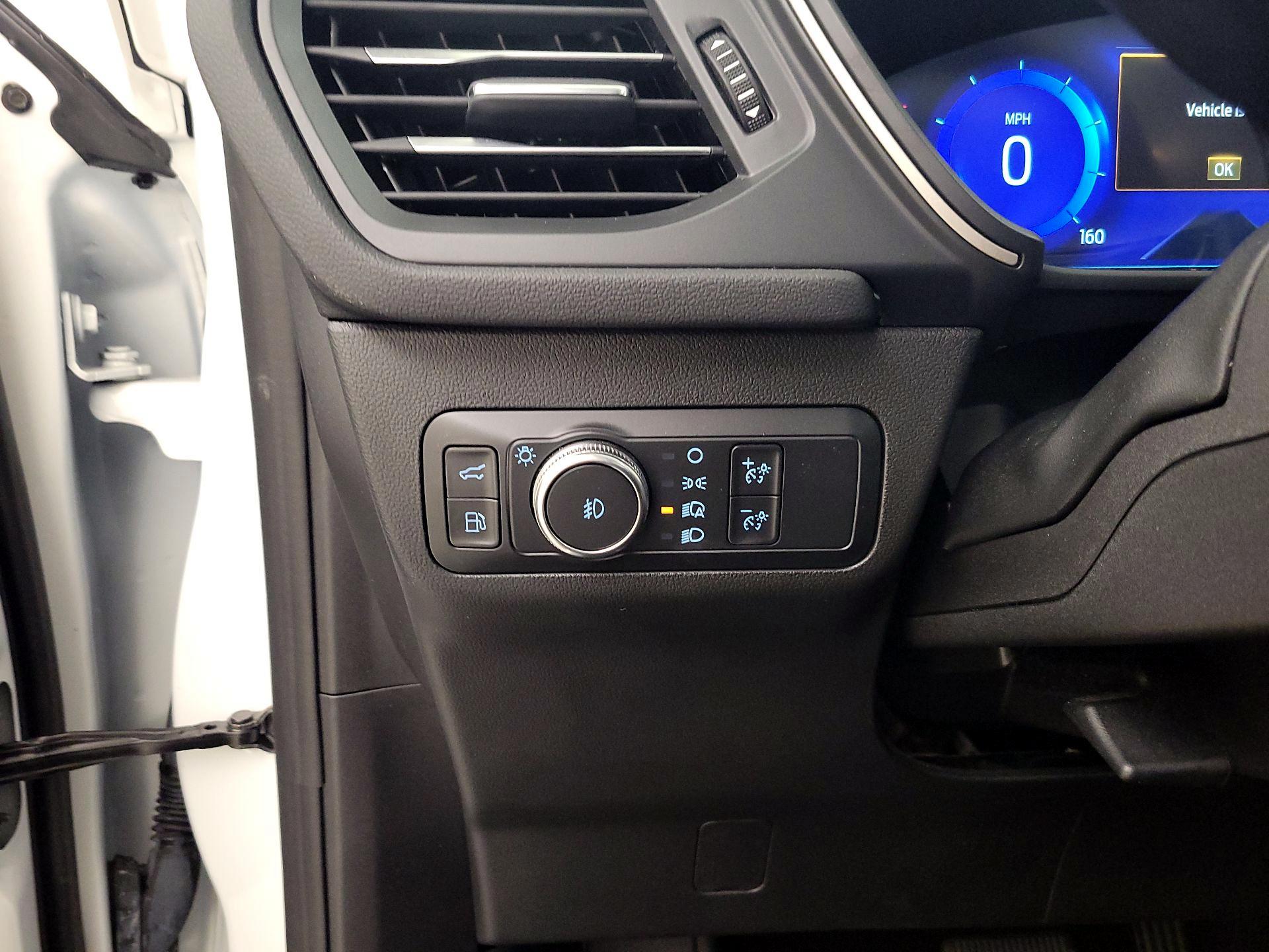 Thumbnail: 2022 Ford Escape - 13