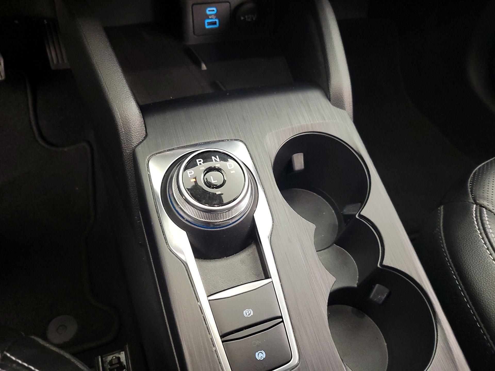 Thumbnail: 2022 Ford Escape - 17