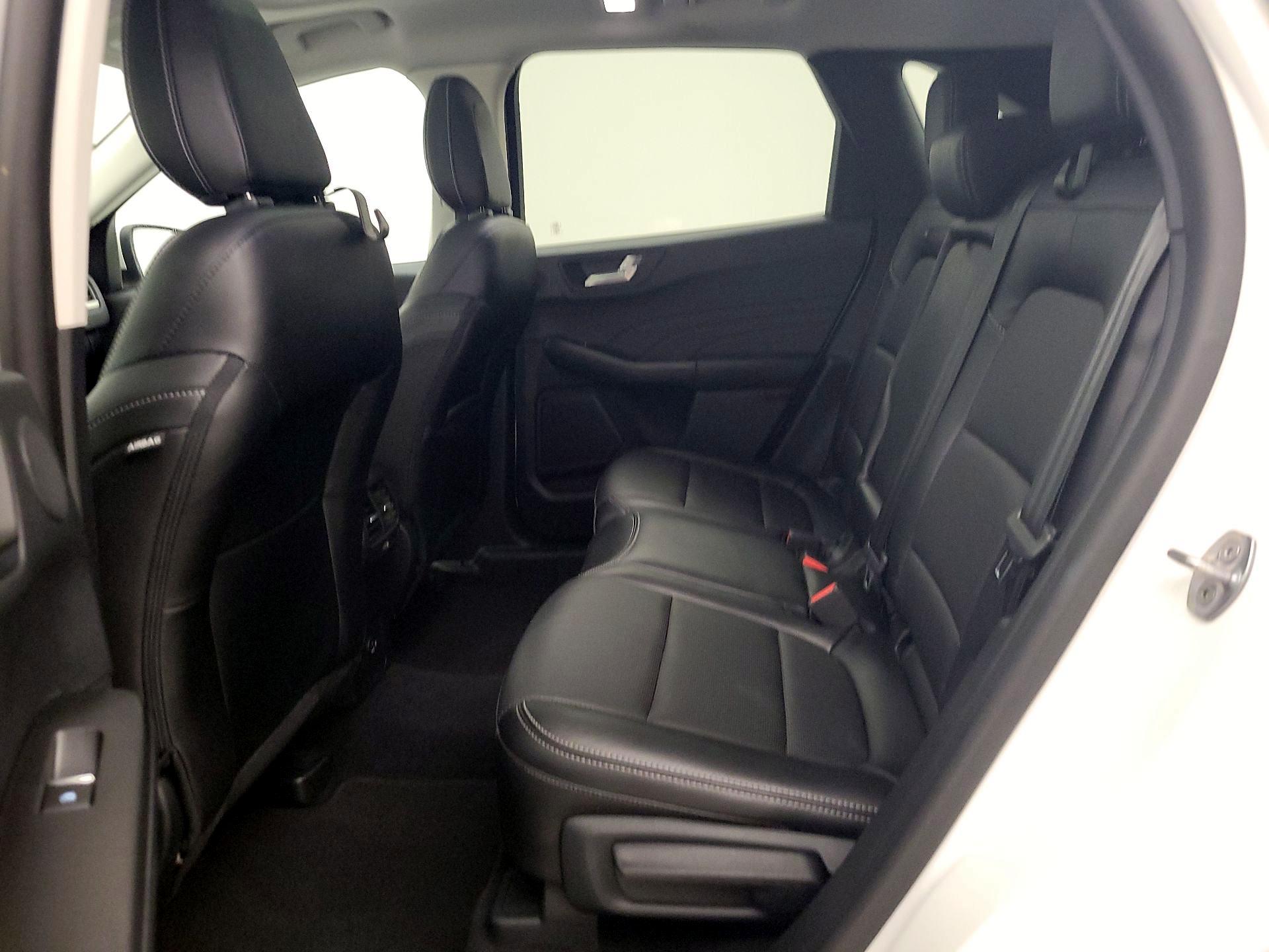 Thumbnail: 2022 Ford Escape - 20