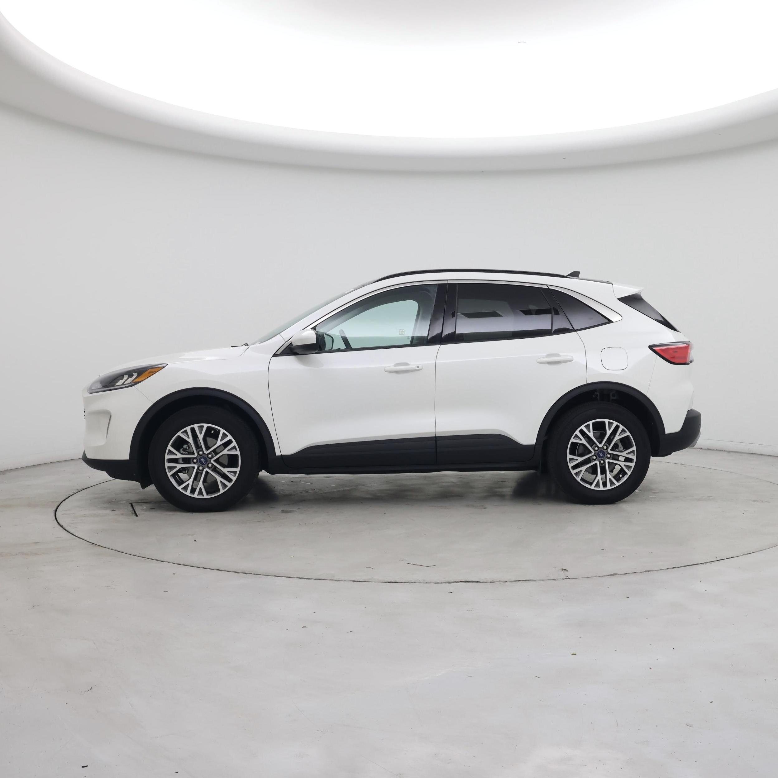 Thumbnail: 2022 Ford Escape - 3