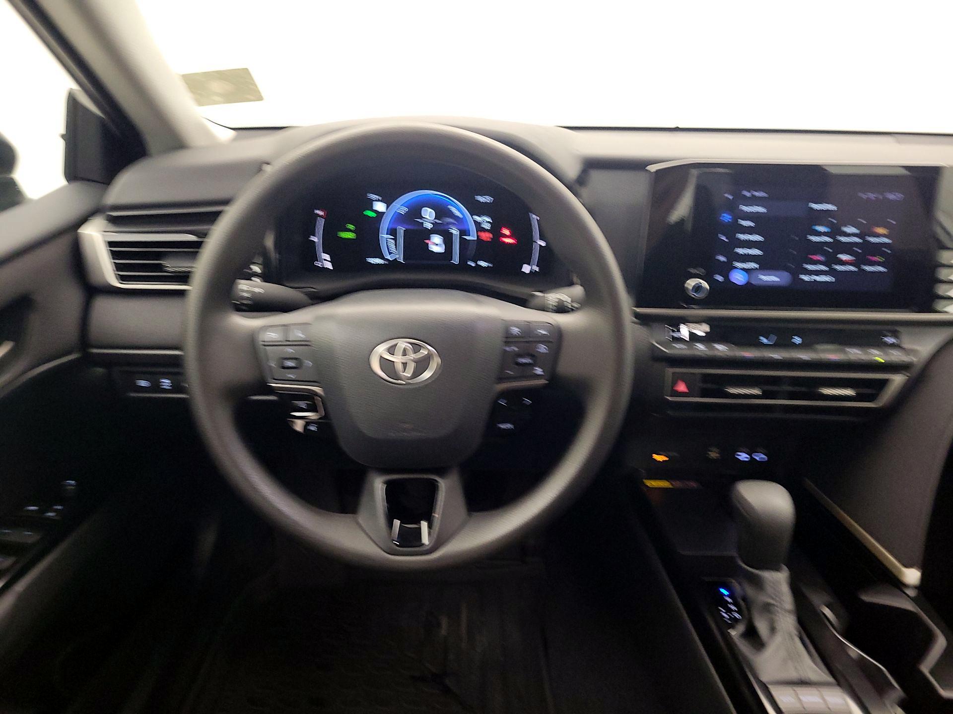 Thumbnail: 2025 Toyota Camry - 10