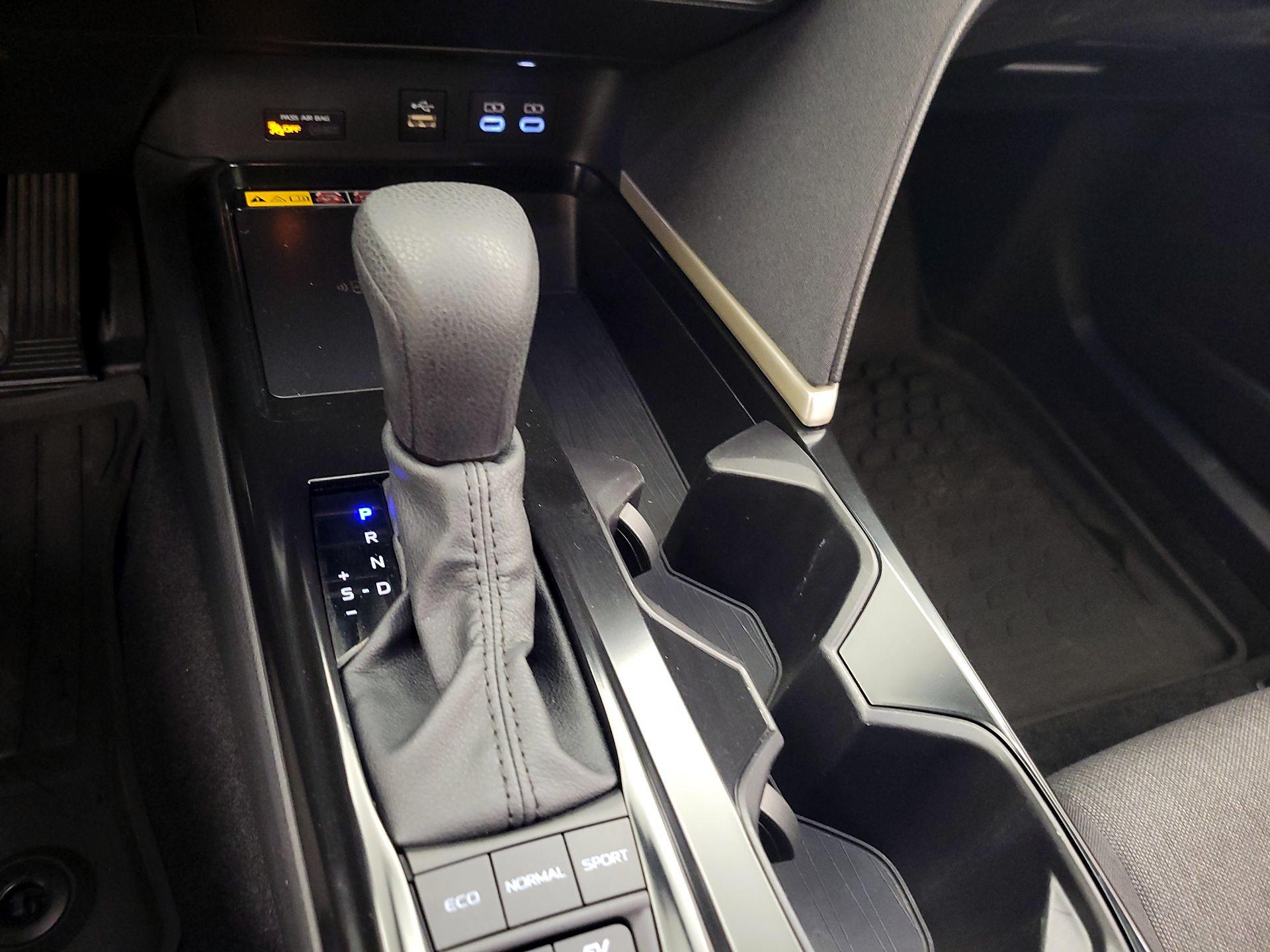 Thumbnail: 2025 Toyota Camry - 17