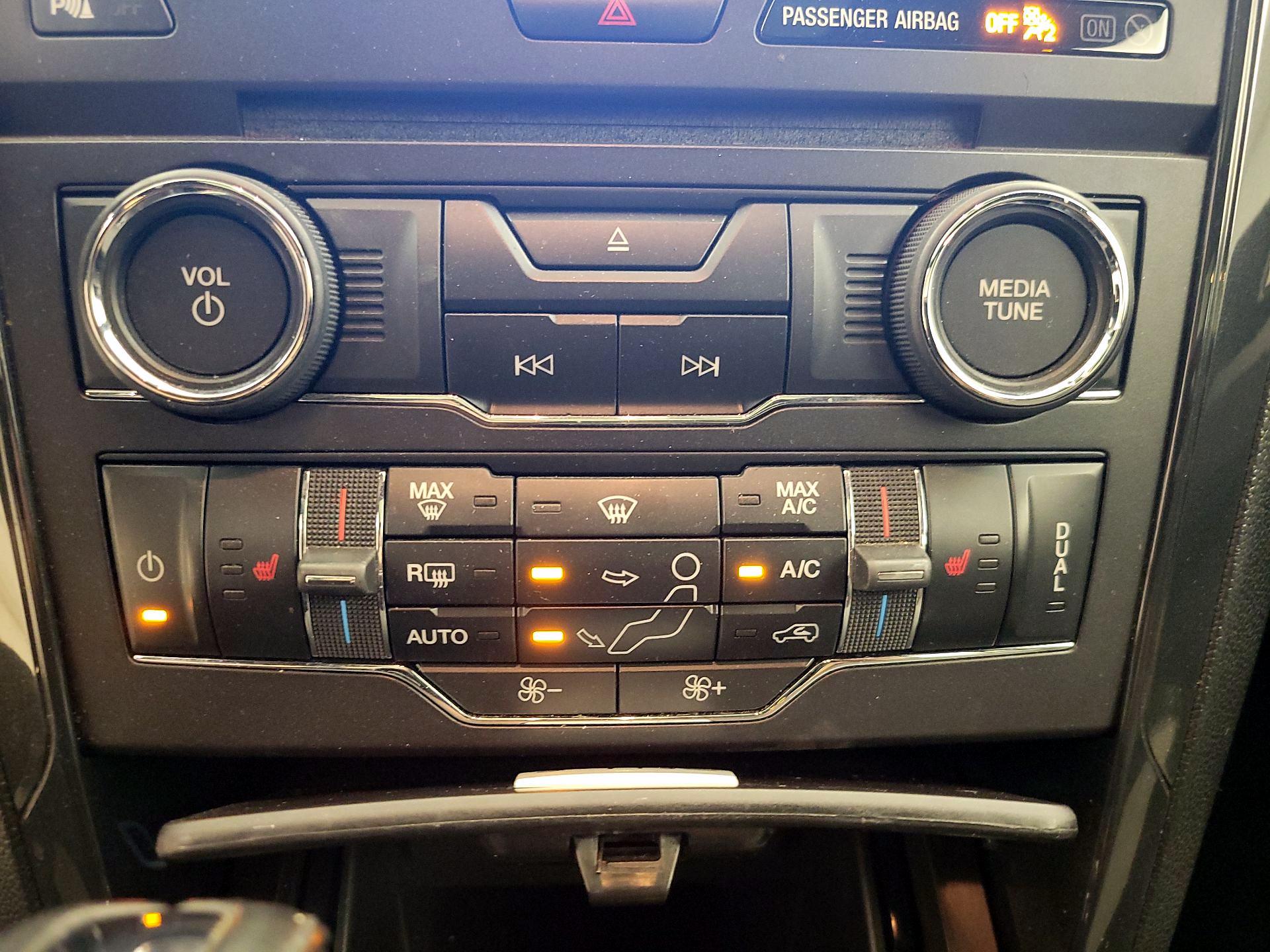 Thumbnail: 2017 Ford Explorer - 17