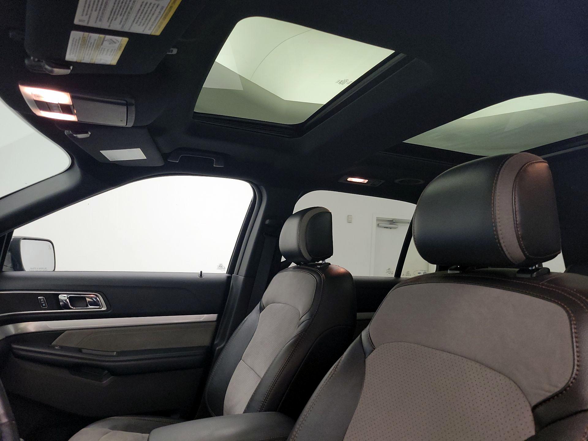 Thumbnail: 2017 Ford Explorer - 20