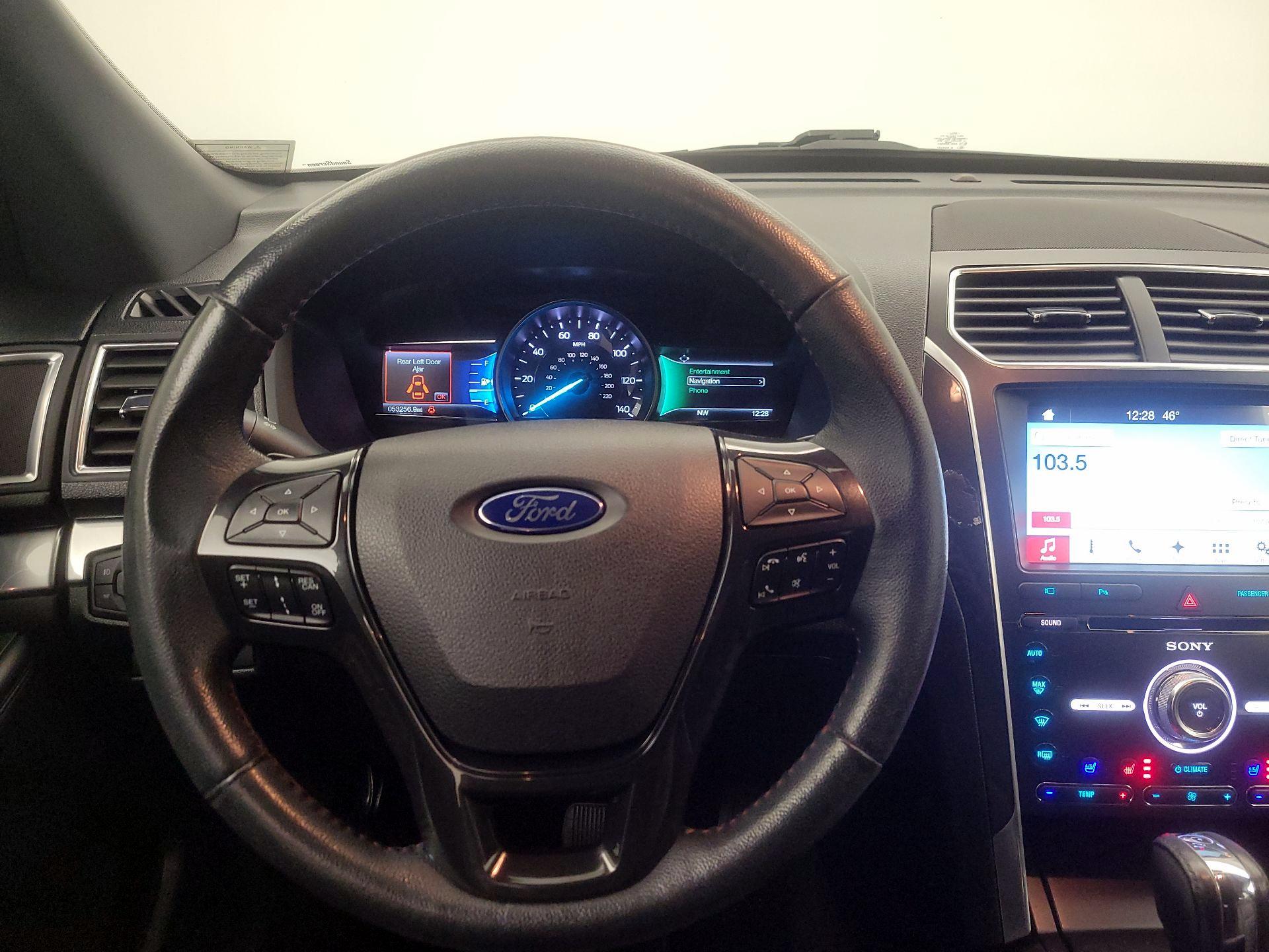 Thumbnail: 2017 Ford Explorer - 10