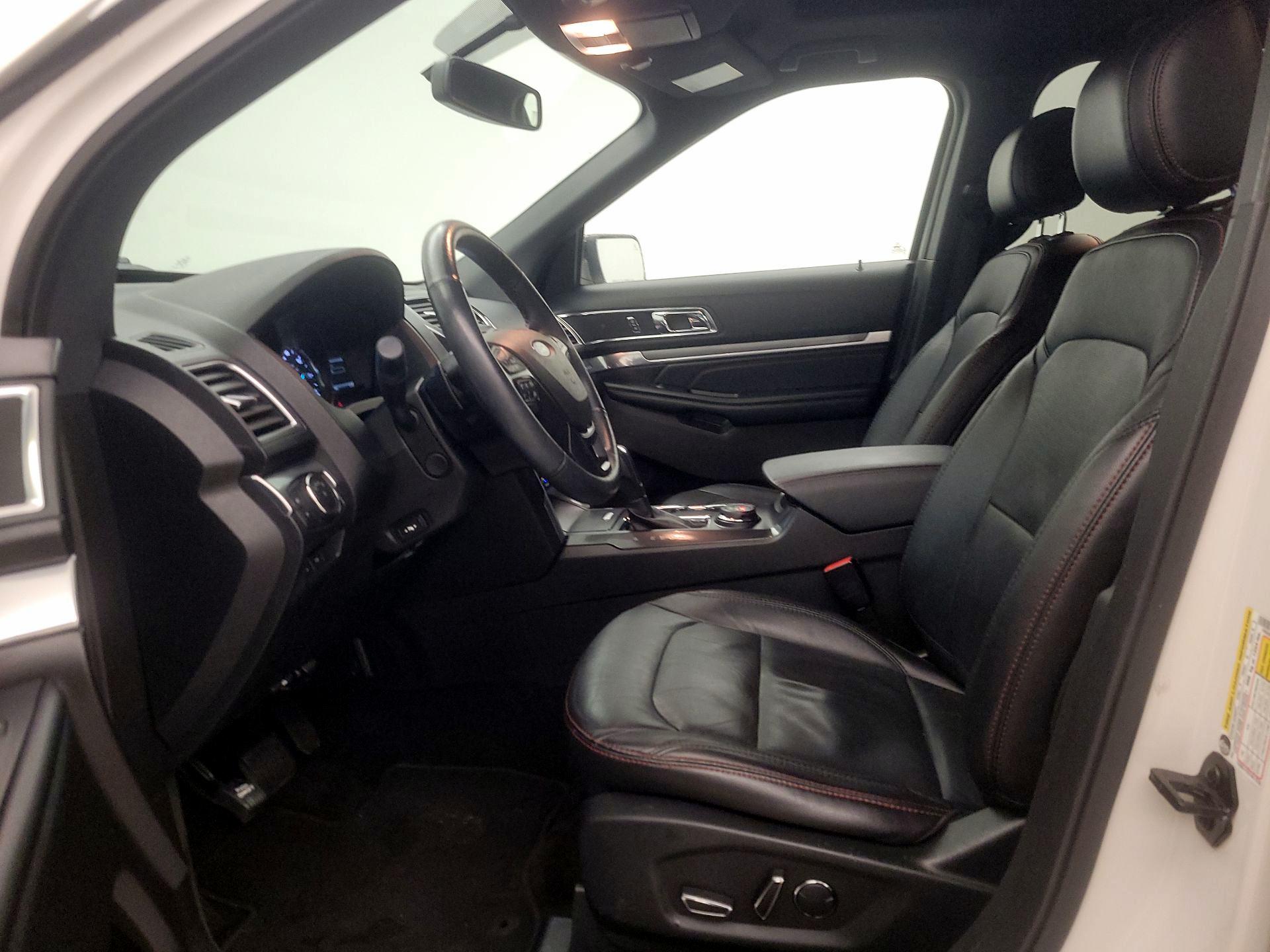 Thumbnail: 2017 Ford Explorer - 11