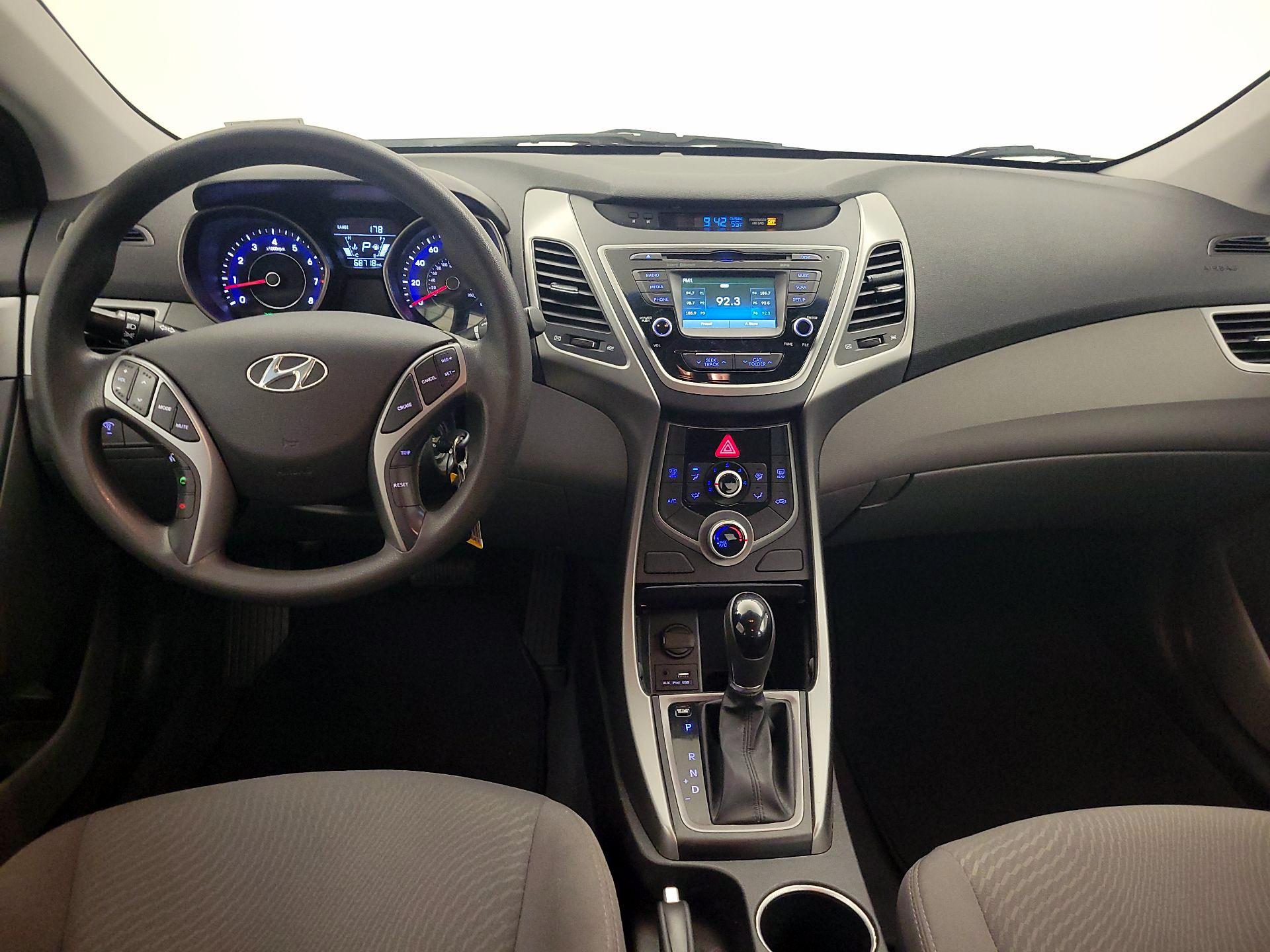 Thumbnail: 2016 Hyundai Elantra - 9