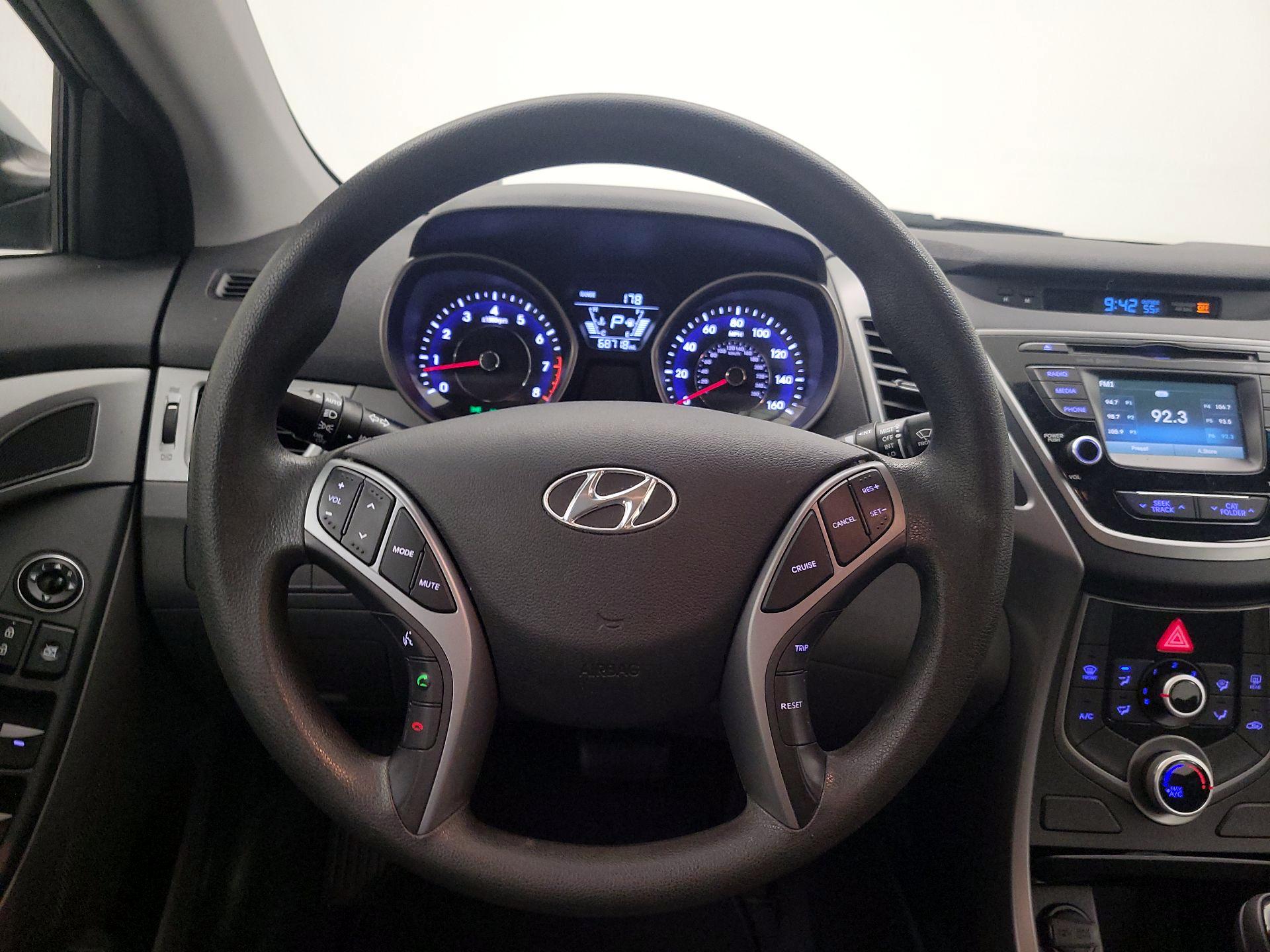 Thumbnail: 2016 Hyundai Elantra - 10