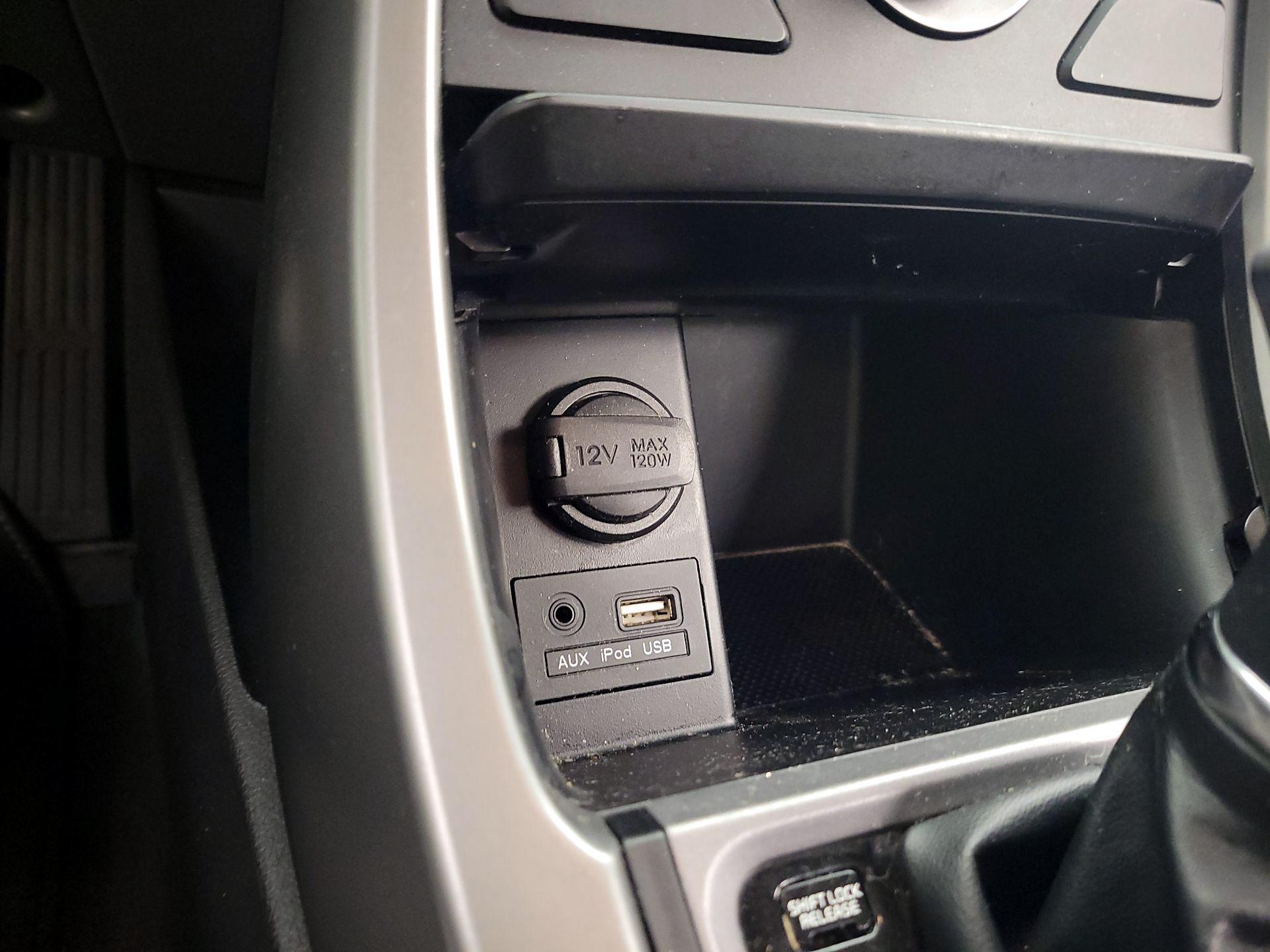 Thumbnail: 2016 Hyundai Elantra - 18