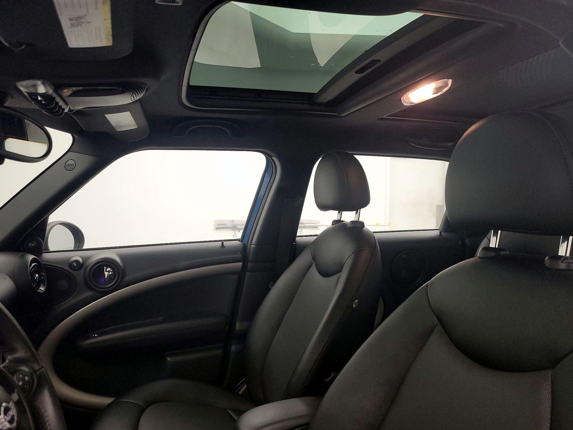 Thumbnail: 2016 MINI Cooper Countryman - 16