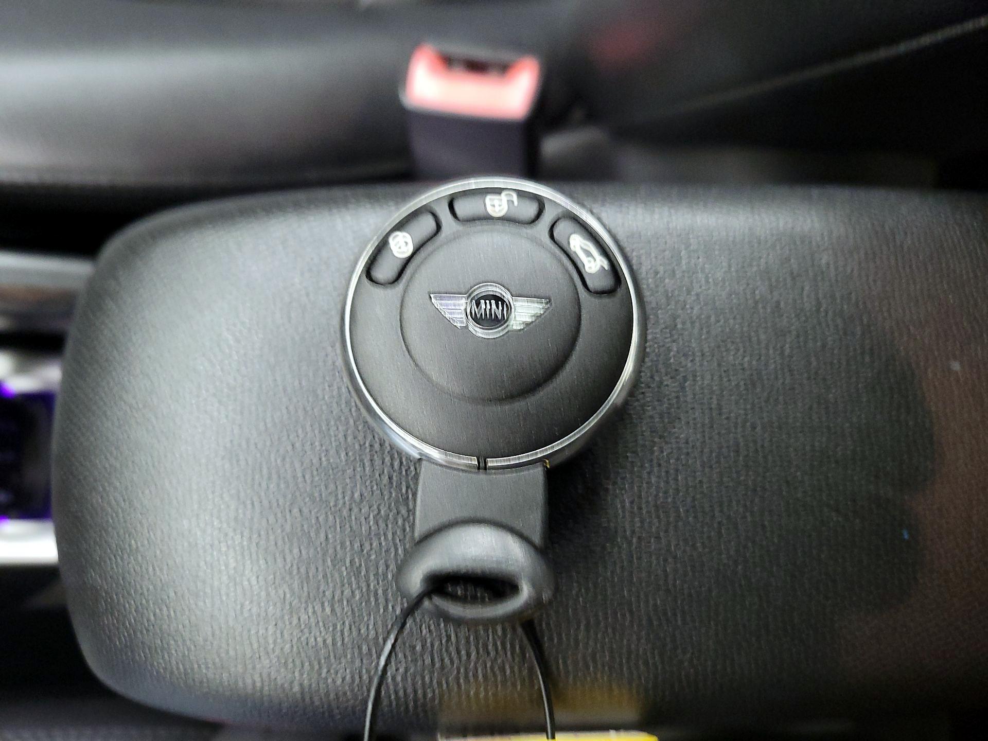 Thumbnail: 2016 MINI Cooper Countryman - 20