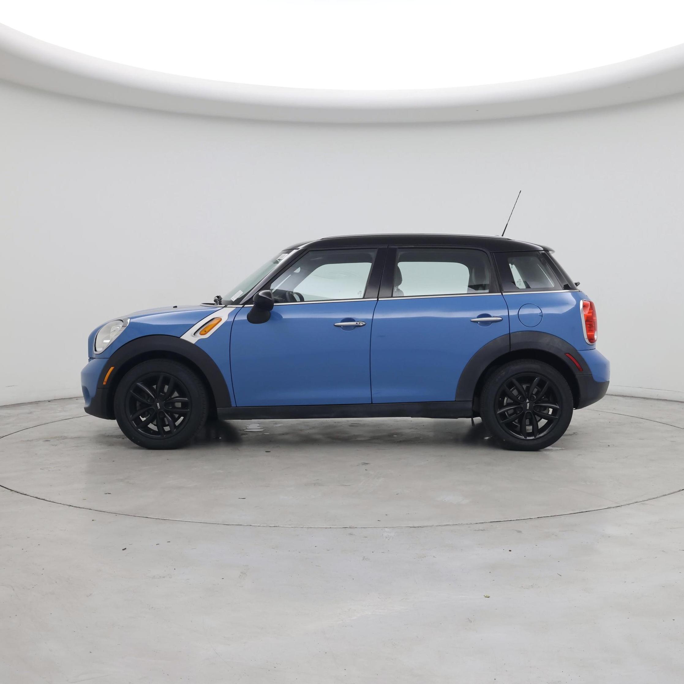 Thumbnail: 2016 MINI Cooper Countryman - 3