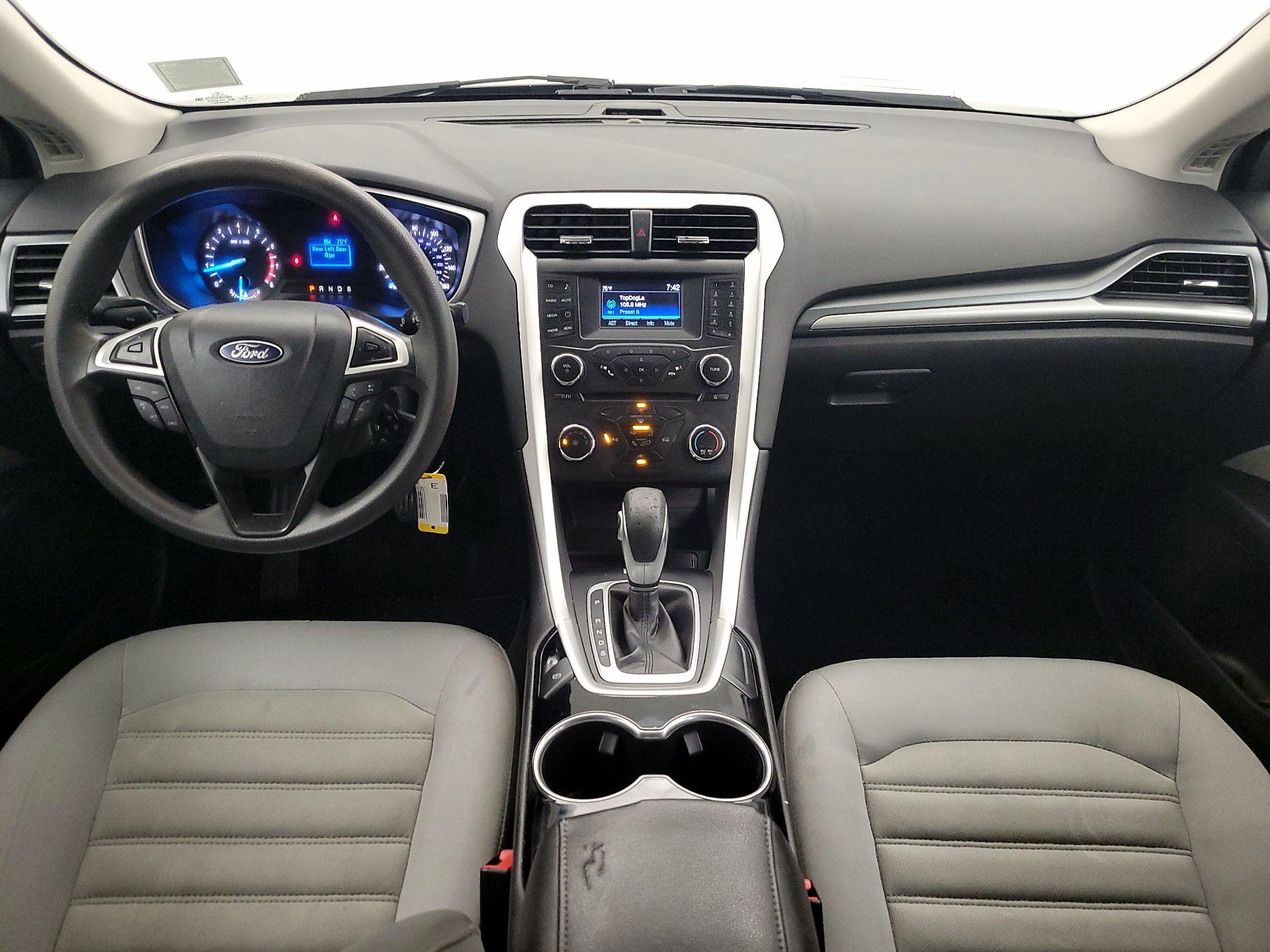 Thumbnail: 2015 Ford Fusion - 9