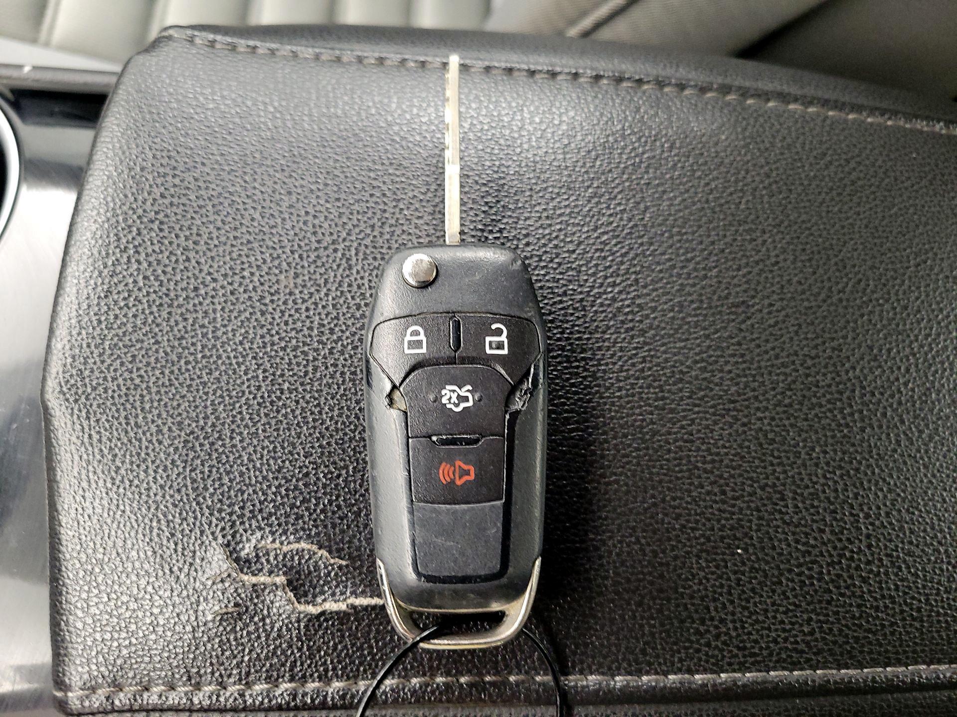 Thumbnail: 2015 Ford Fusion - 20