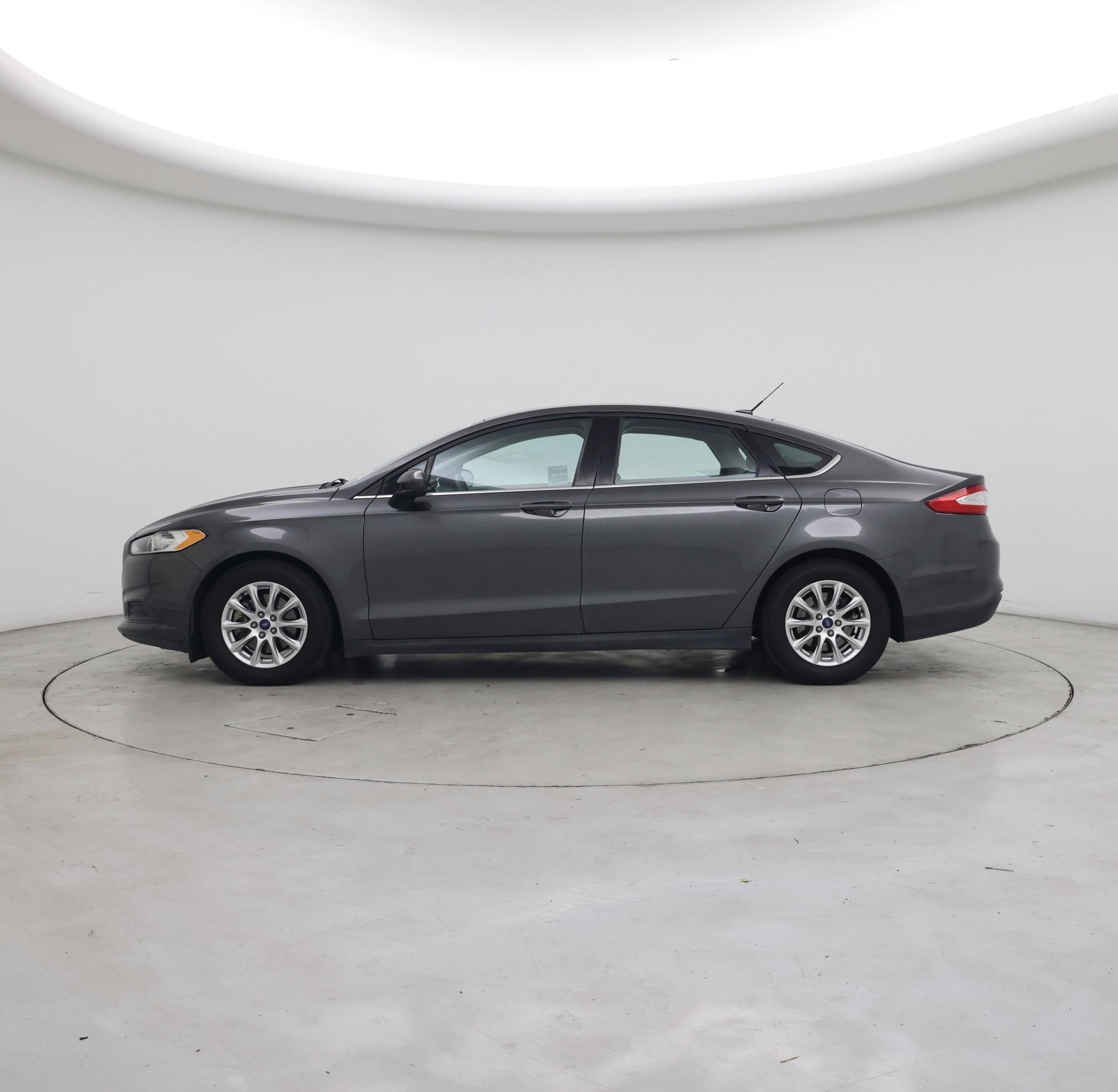 Thumbnail: 2015 Ford Fusion - 3