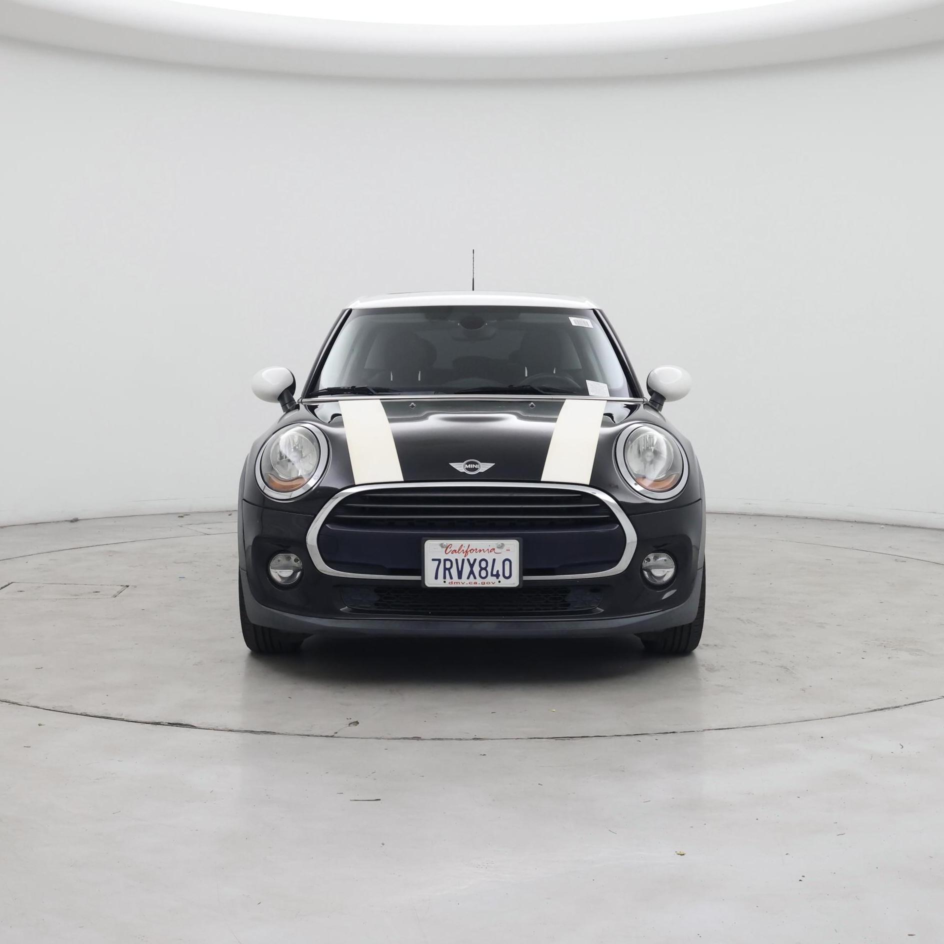 Thumbnail: 2016 MINI Cooper Hardtop - 5
