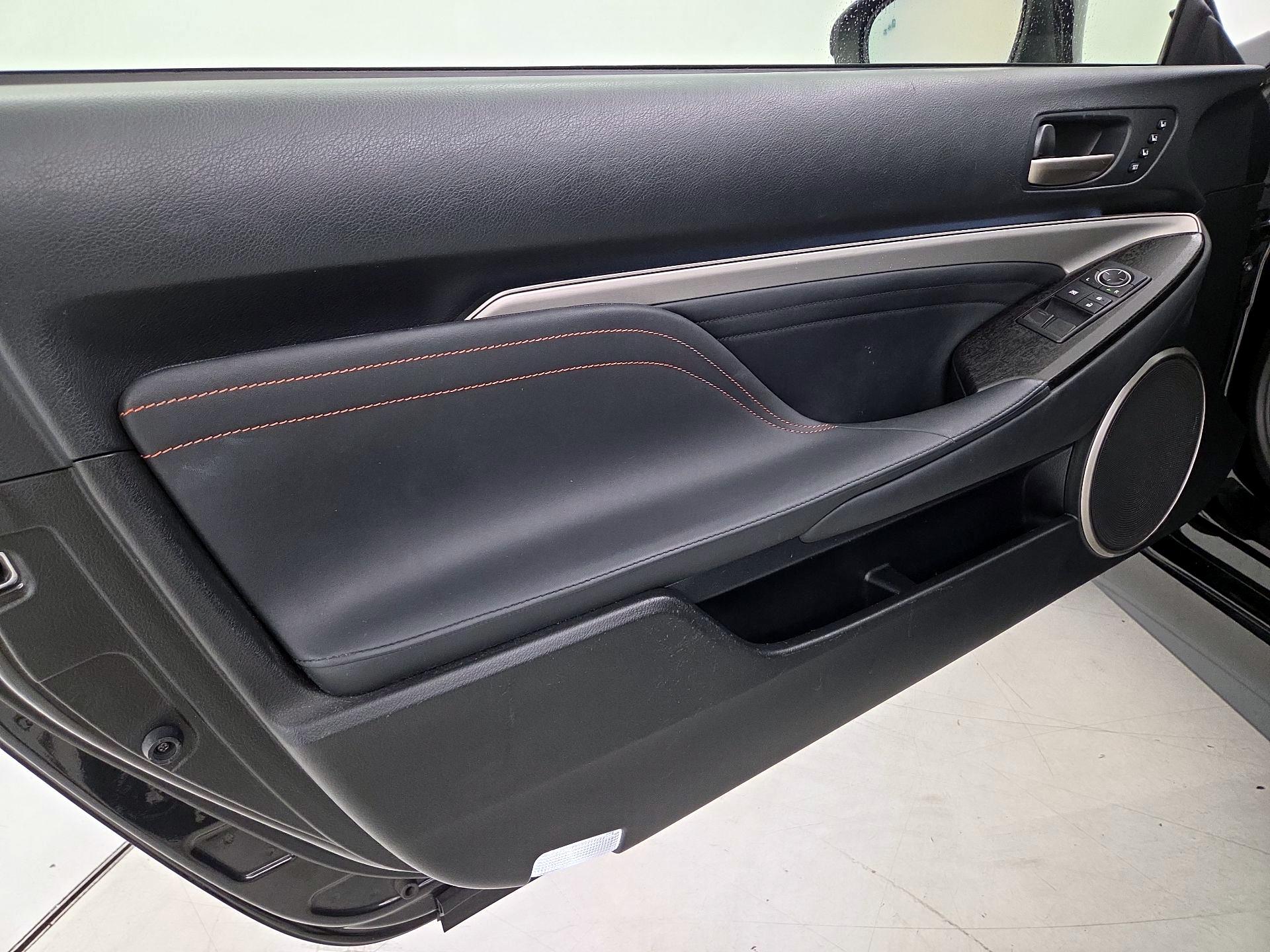 Thumbnail: 2018 Lexus RC - 12