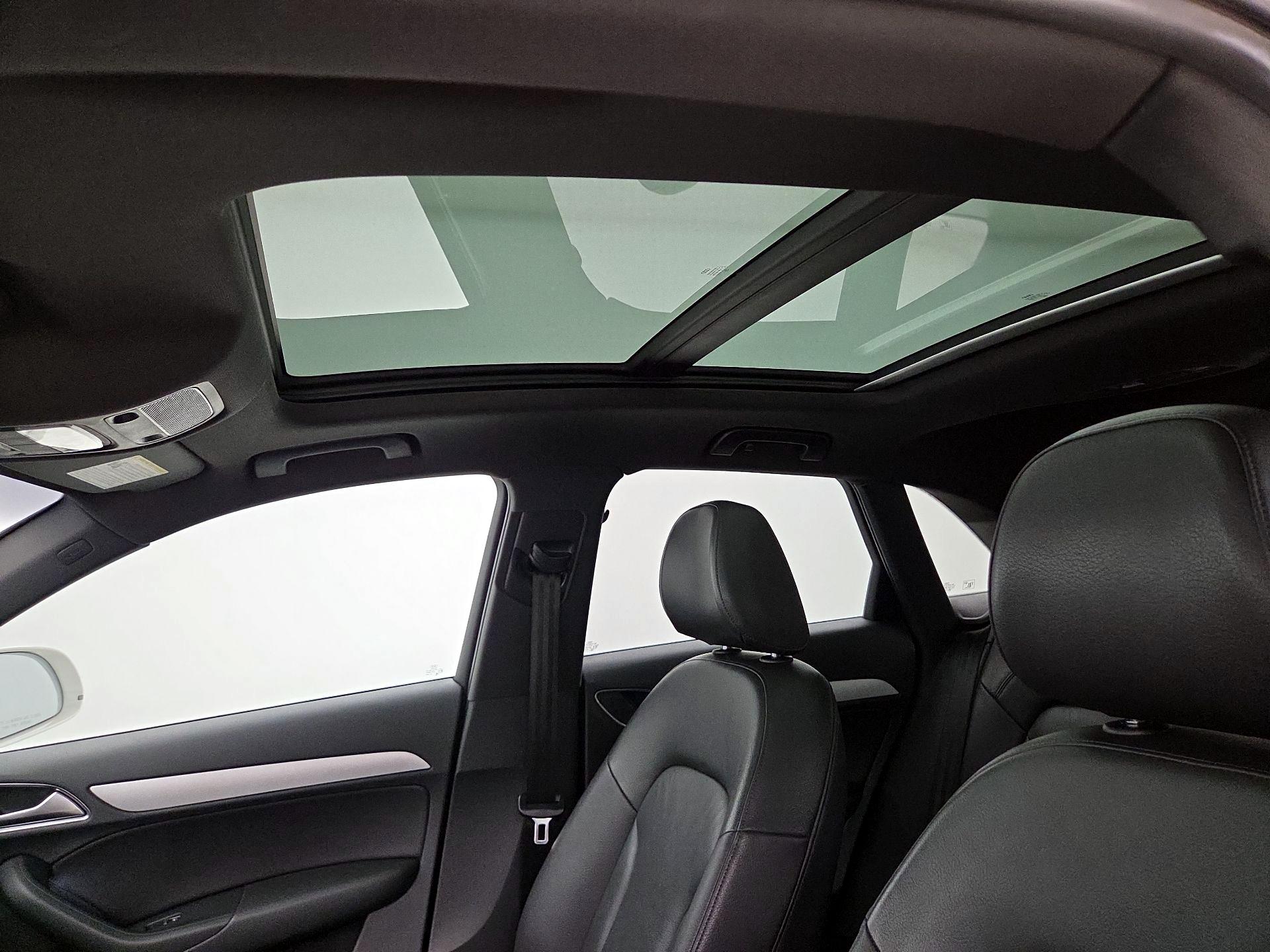 Thumbnail: 2018 Audi Q3 - 18