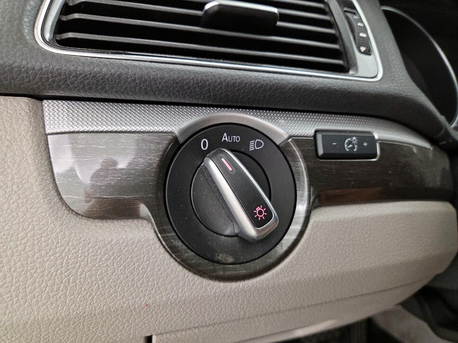 Thumbnail: 2017 Volkswagen Passat - 13