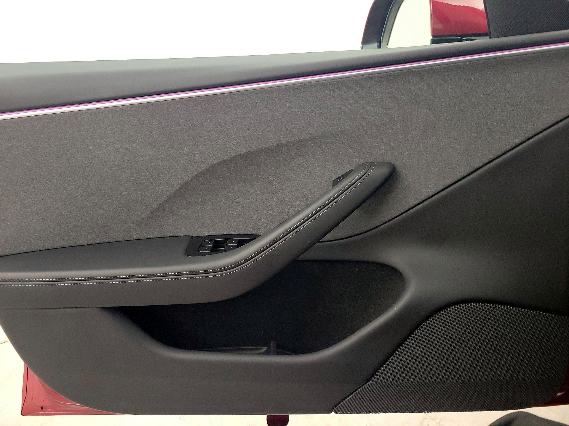 Thumbnail: 2025 Tesla Model 3 - 12