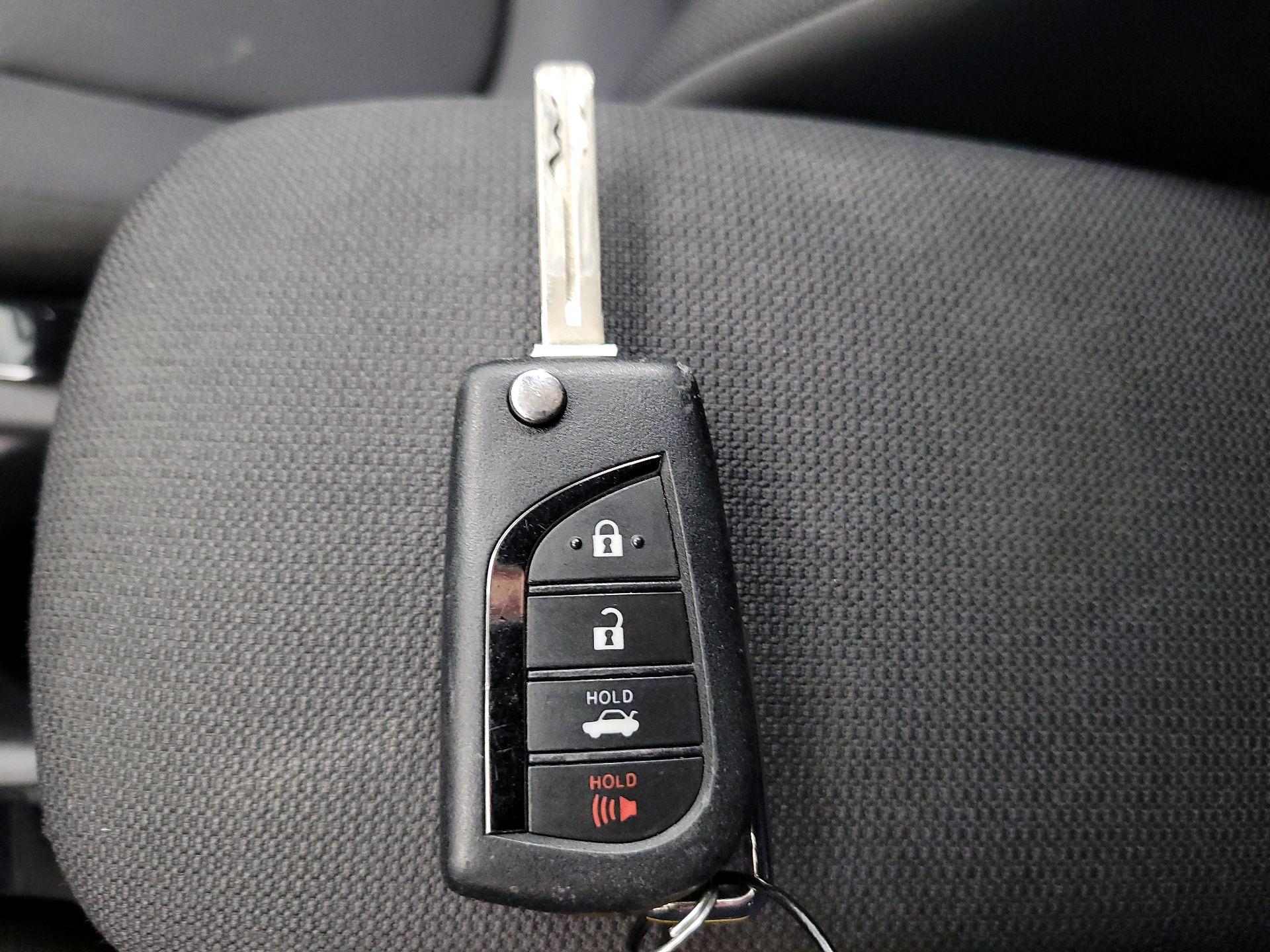 Thumbnail: 2022 Toyota Corolla - 20